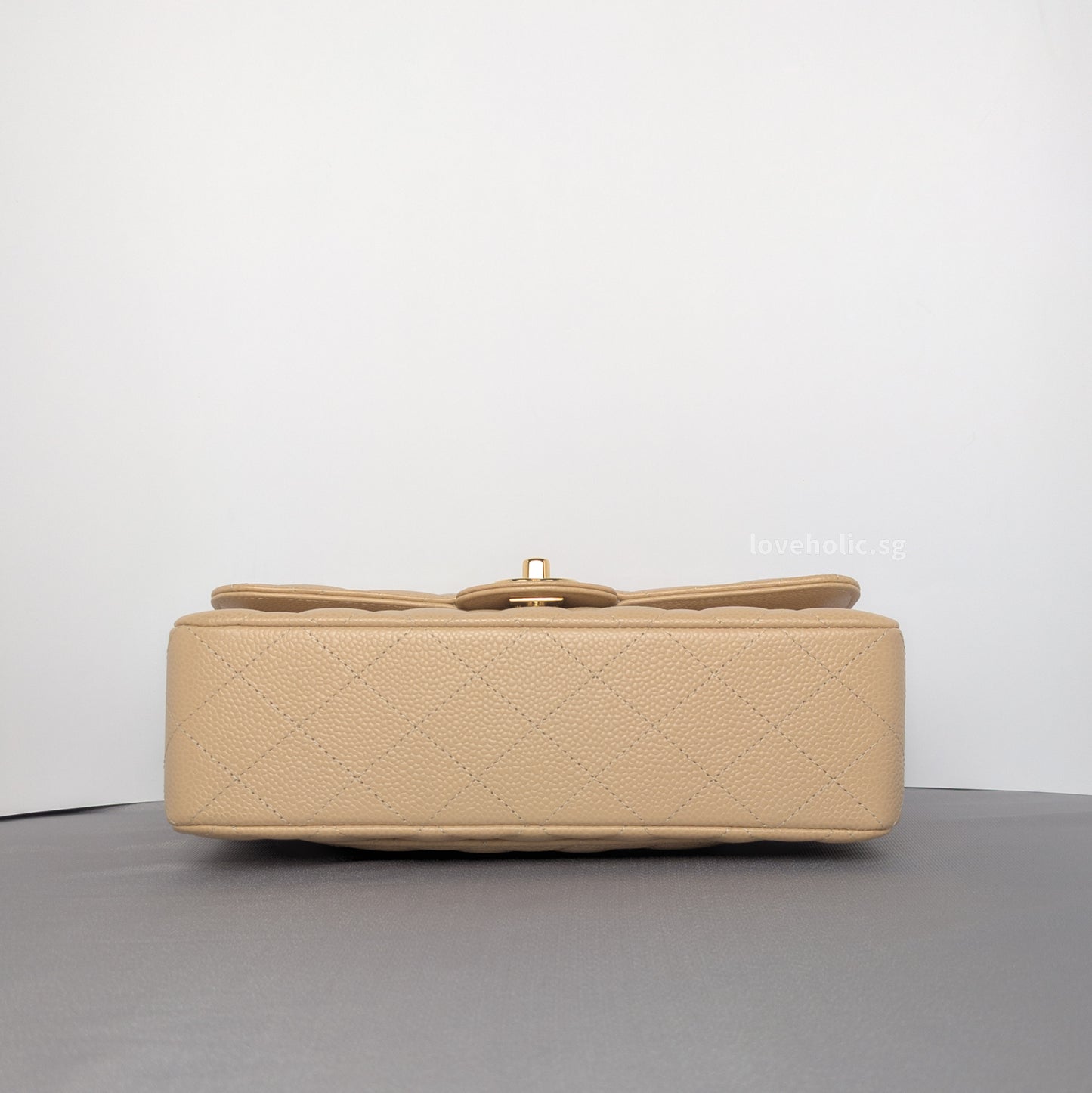 Classic Flap Small | Beige Claire Caviar Gold Hardware