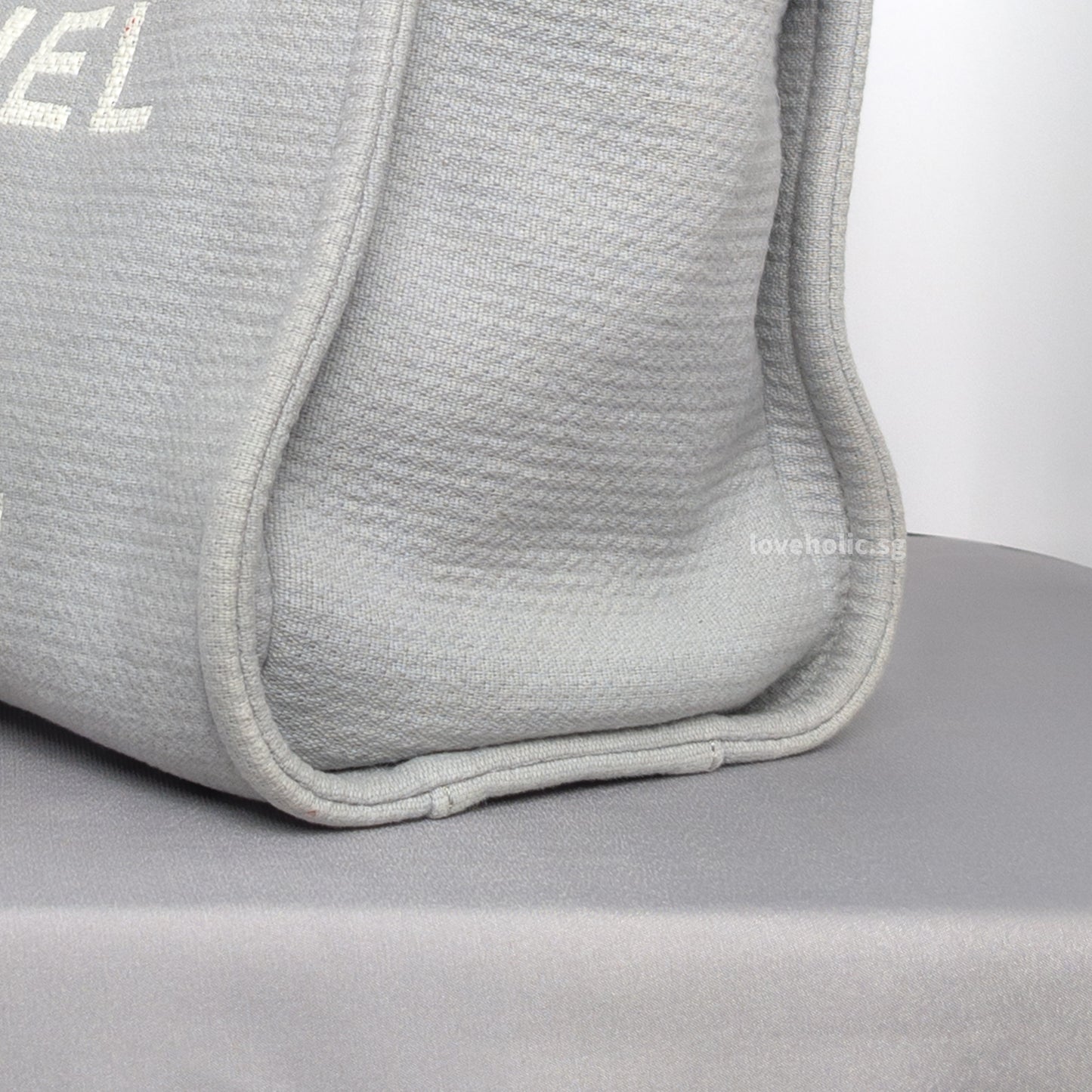Deauville Shopping Tote 23B Grey Canvas Light Gold Hardware