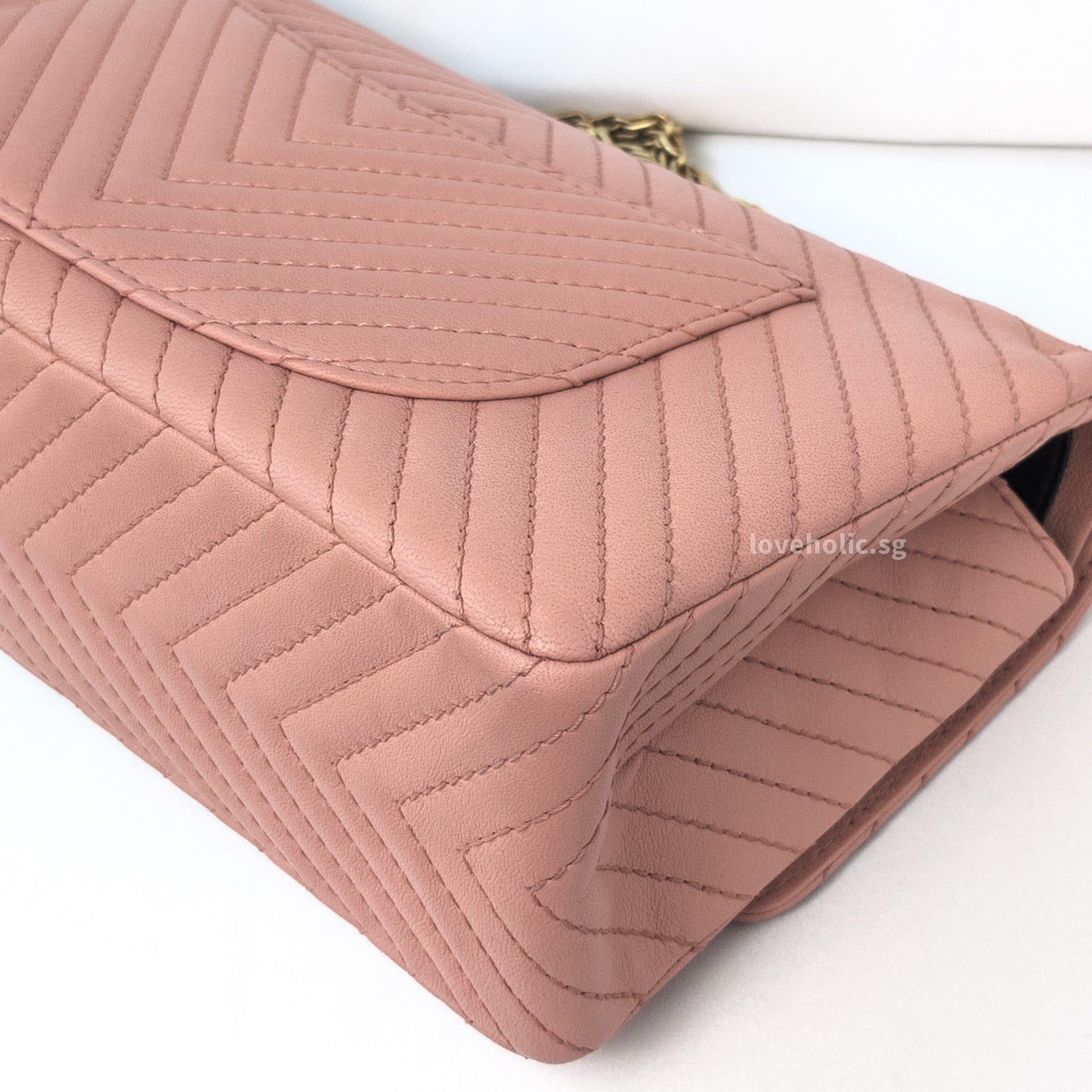 Reissue 2.55 226 Medium | Sakura Pink Calfskin Brushed Gold Hardware