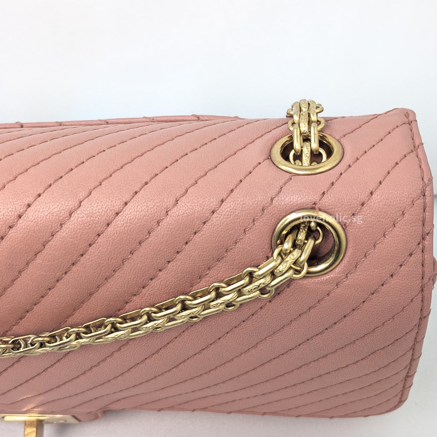 Reissue 2.55 226 Medium | Sakura Pink Calfskin Brushed Gold Hardware
