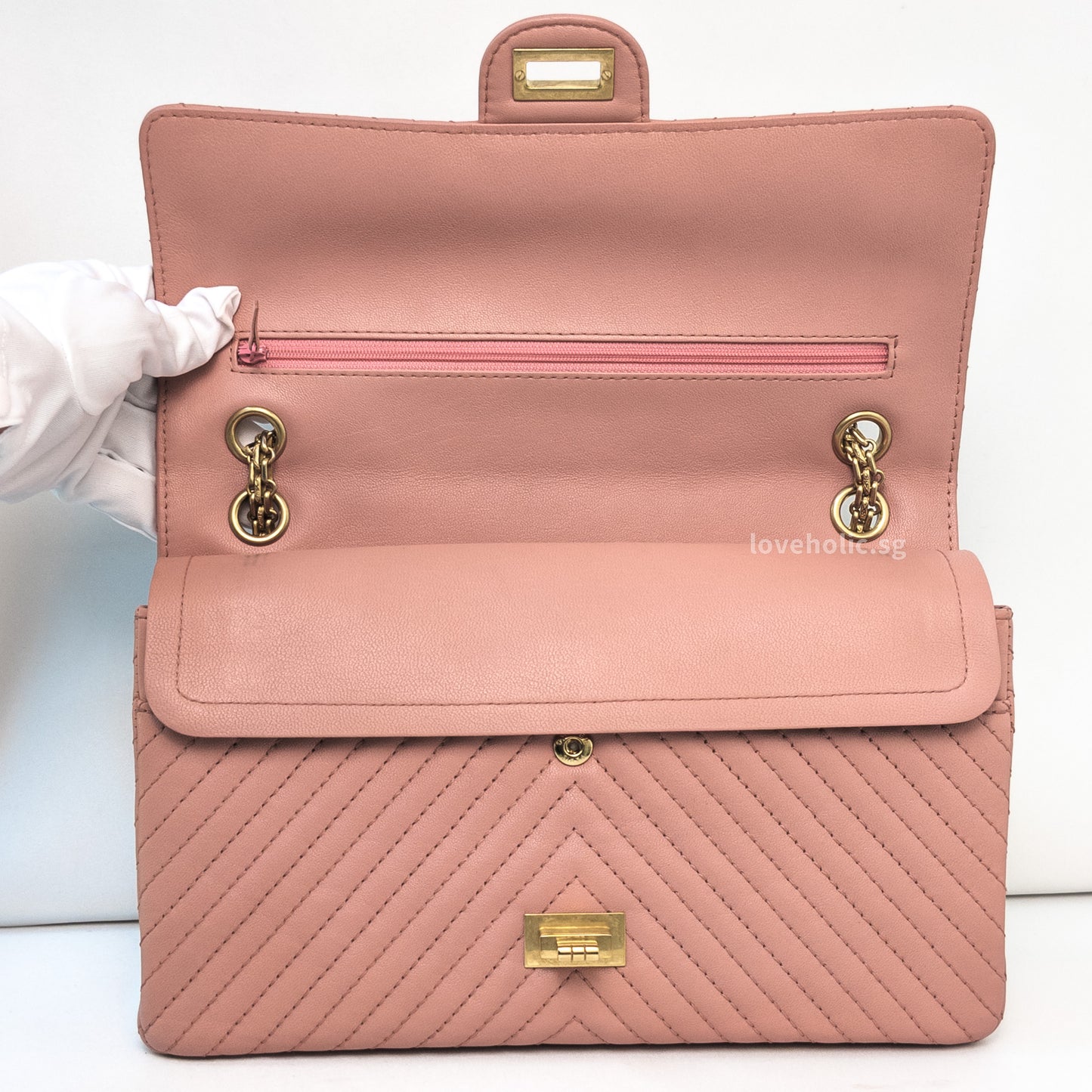 Reissue 2.55 226 Medium | Sakura Pink Calfskin Brushed Gold Hardware