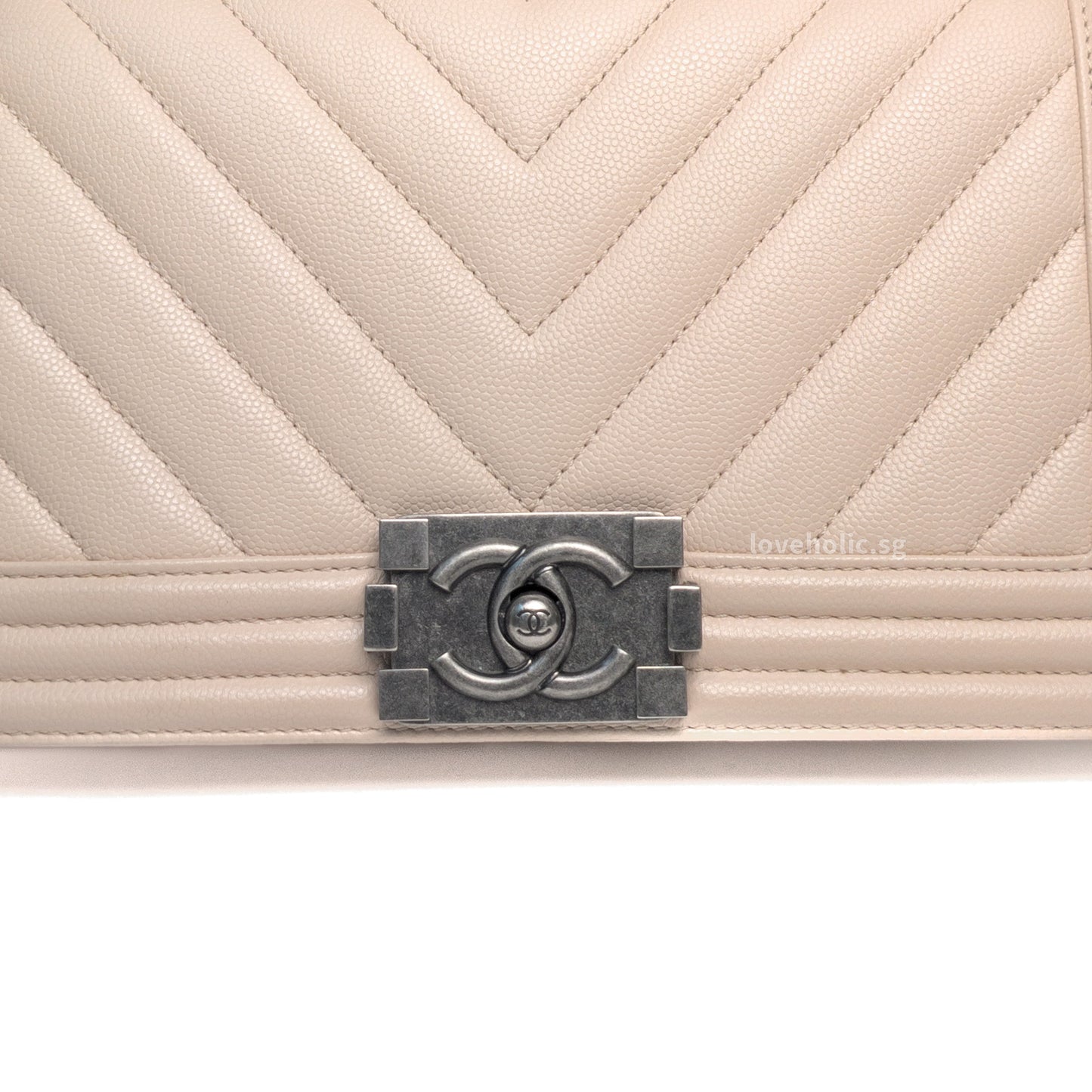 Boy Chevron Old Medium | Ivory Beige Caviar Ruthenium Hardware