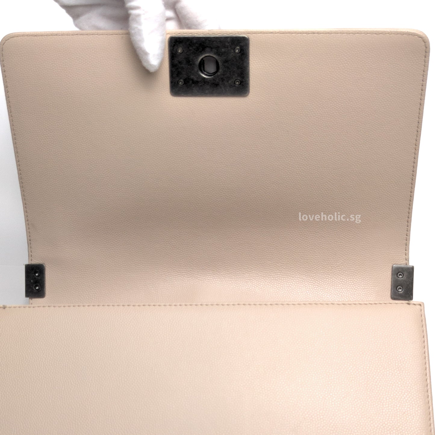 Boy Chevron Old Medium | Ivory Beige Caviar Ruthenium Hardware