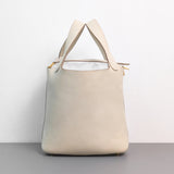 Picotin Lock 18 Craie Taurillon Clemence Gold Hardware