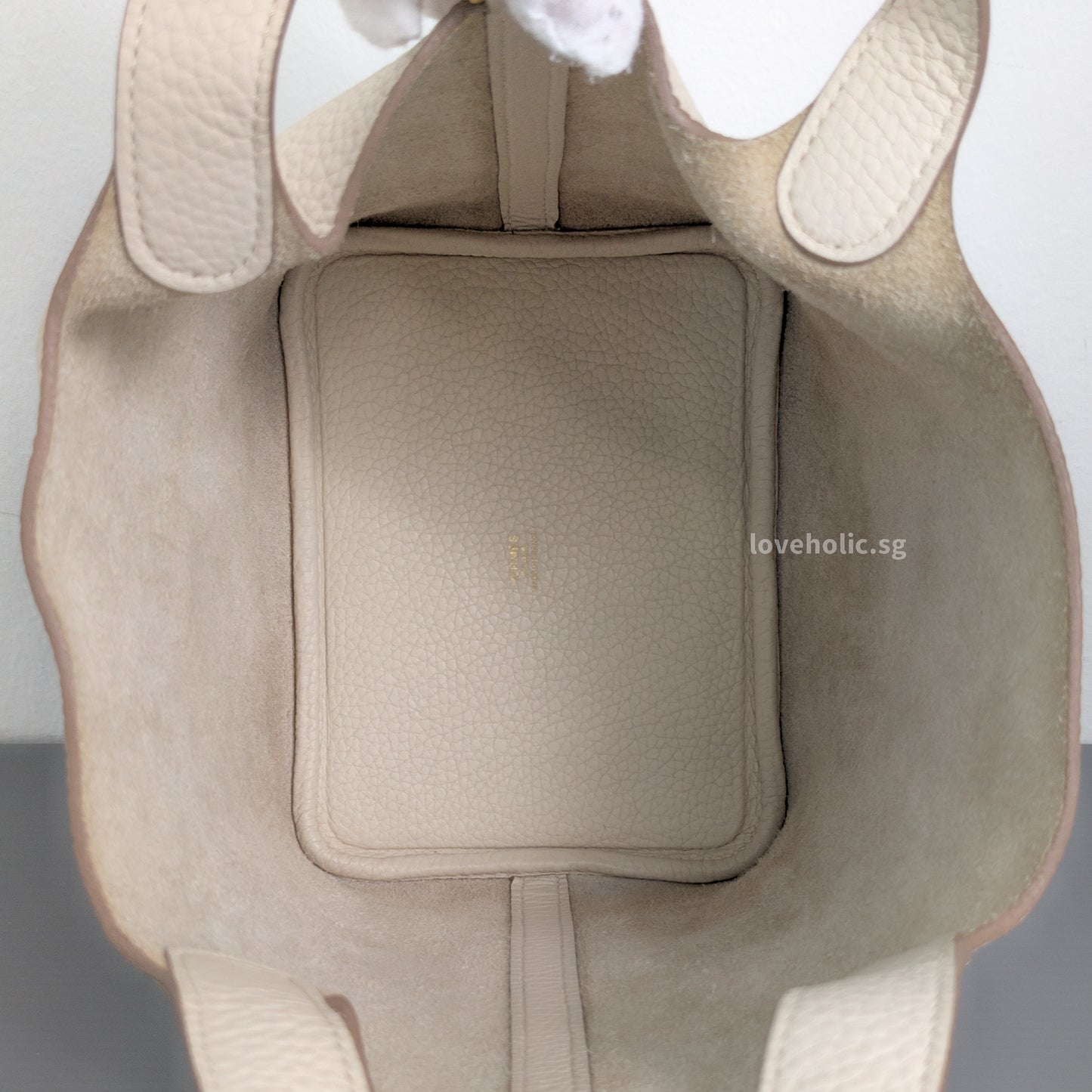 Hermes Picotin Lock 18 Craie Taurillon Clemence Gold Hardware-details
