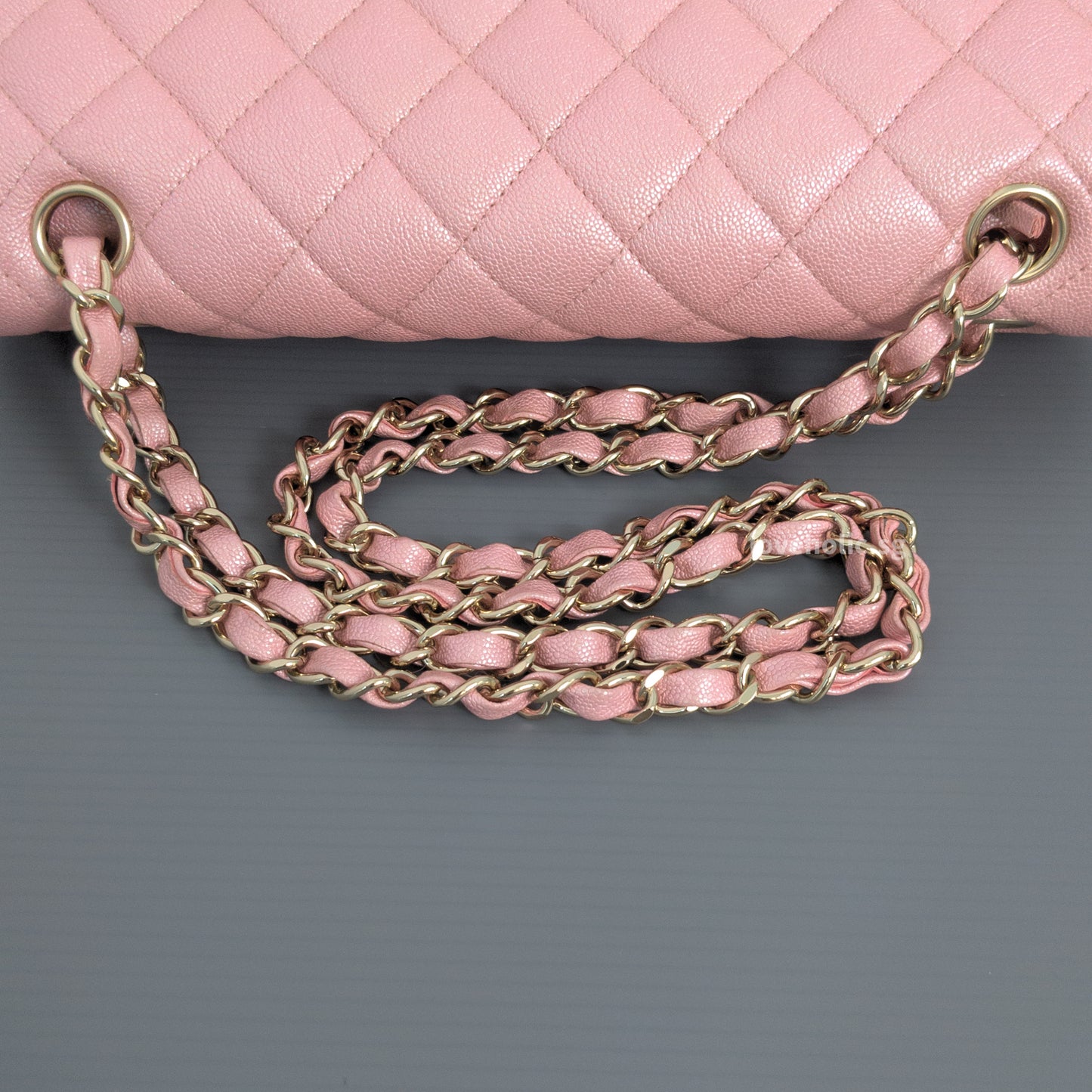 Chanel Classic Flap Medium | 19S Iridescent Sakura Pink Caviar Gold Hardware-details