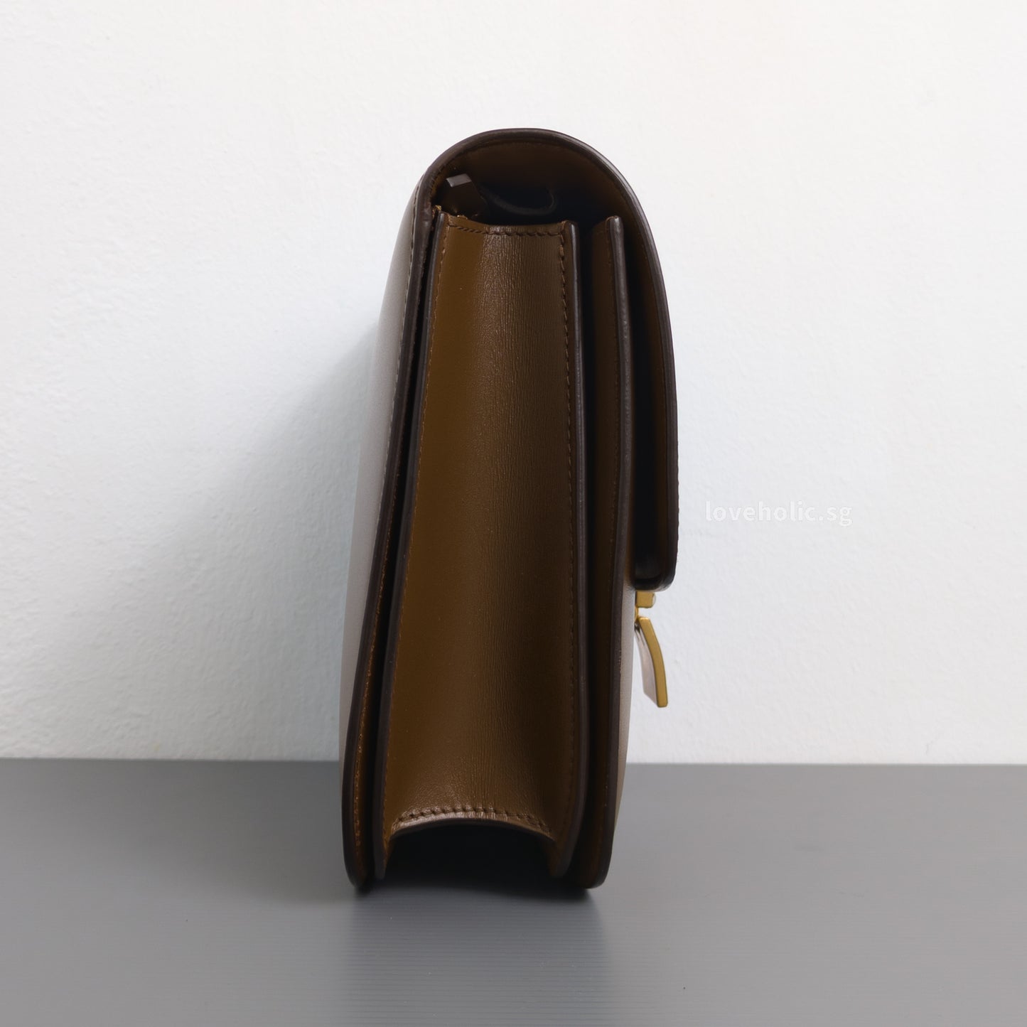 Celine Box Medium | Camel Calfskin Gold Hardware-details