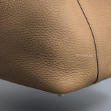 Picotin Lock 18 Biscuit Taurillon Clemence Gold Hardware