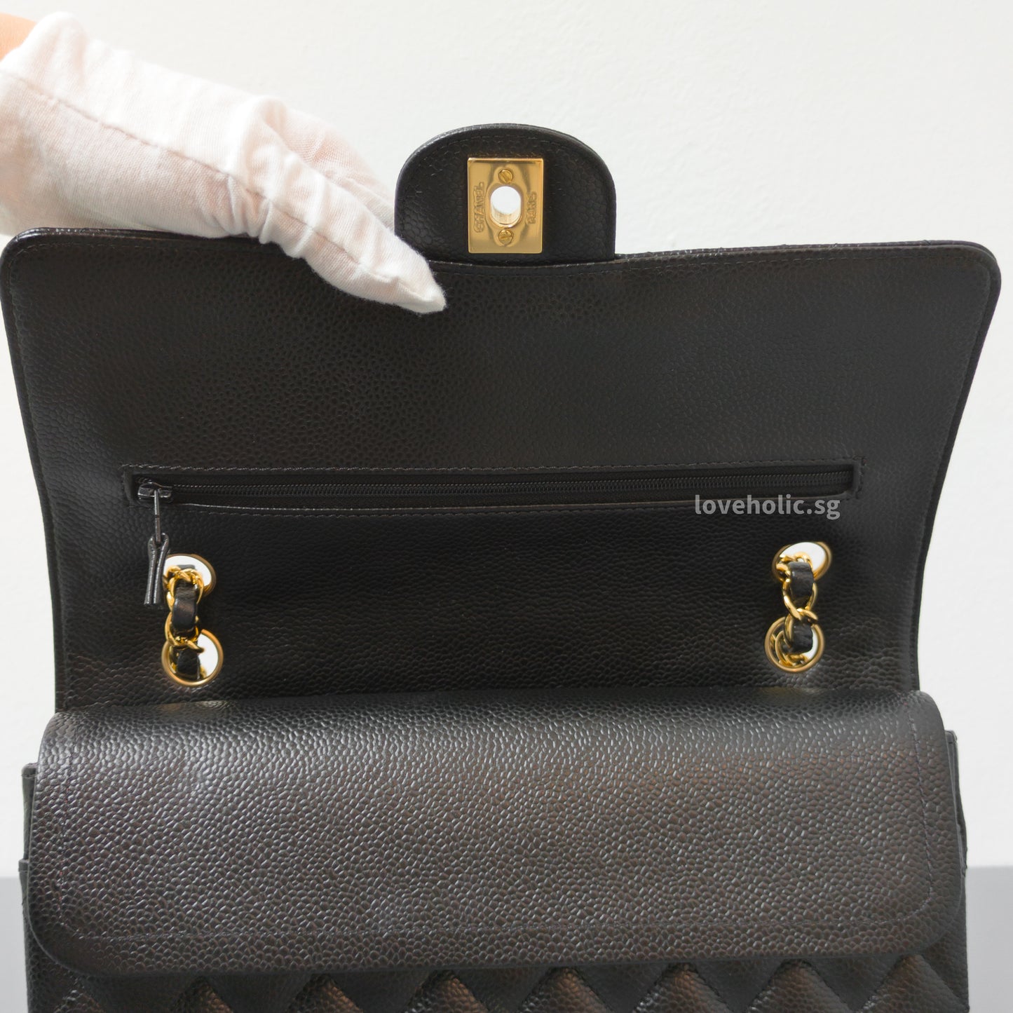 Chanel Classic Flap Medium | Black Caviar Gold Hardware-details