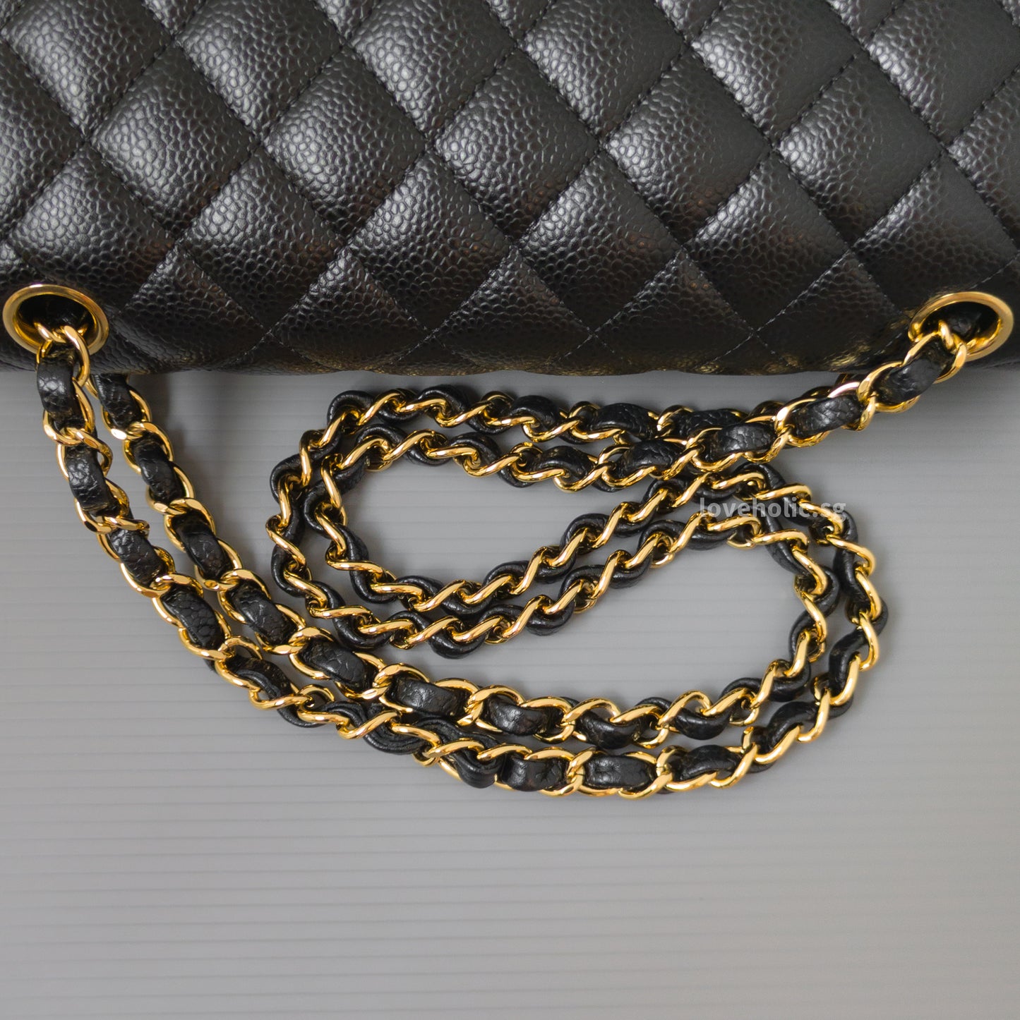 Chanel Classic Flap Medium | Black Caviar Gold Hardware-details