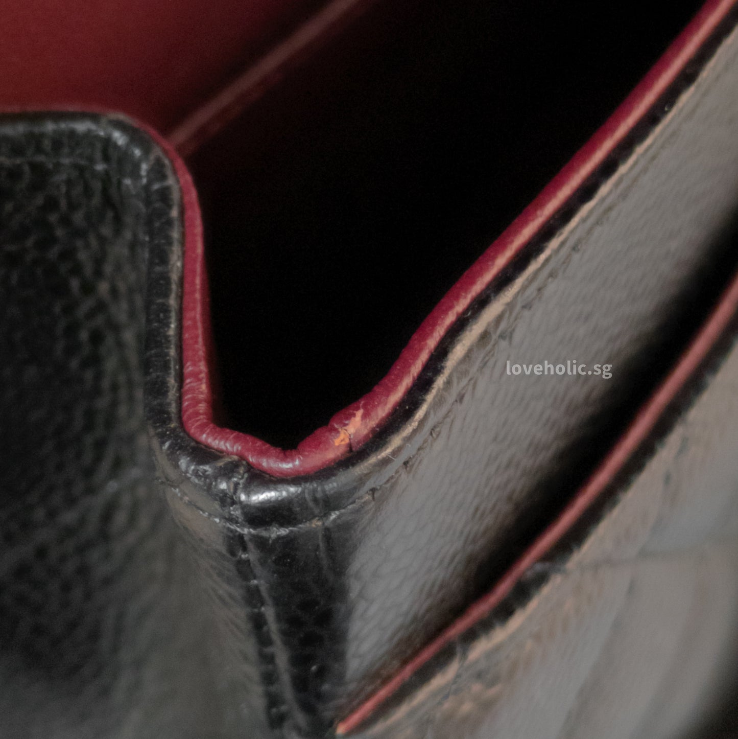 Chanel Classic Flap Medium | Black Caviar Gold Hardware-details