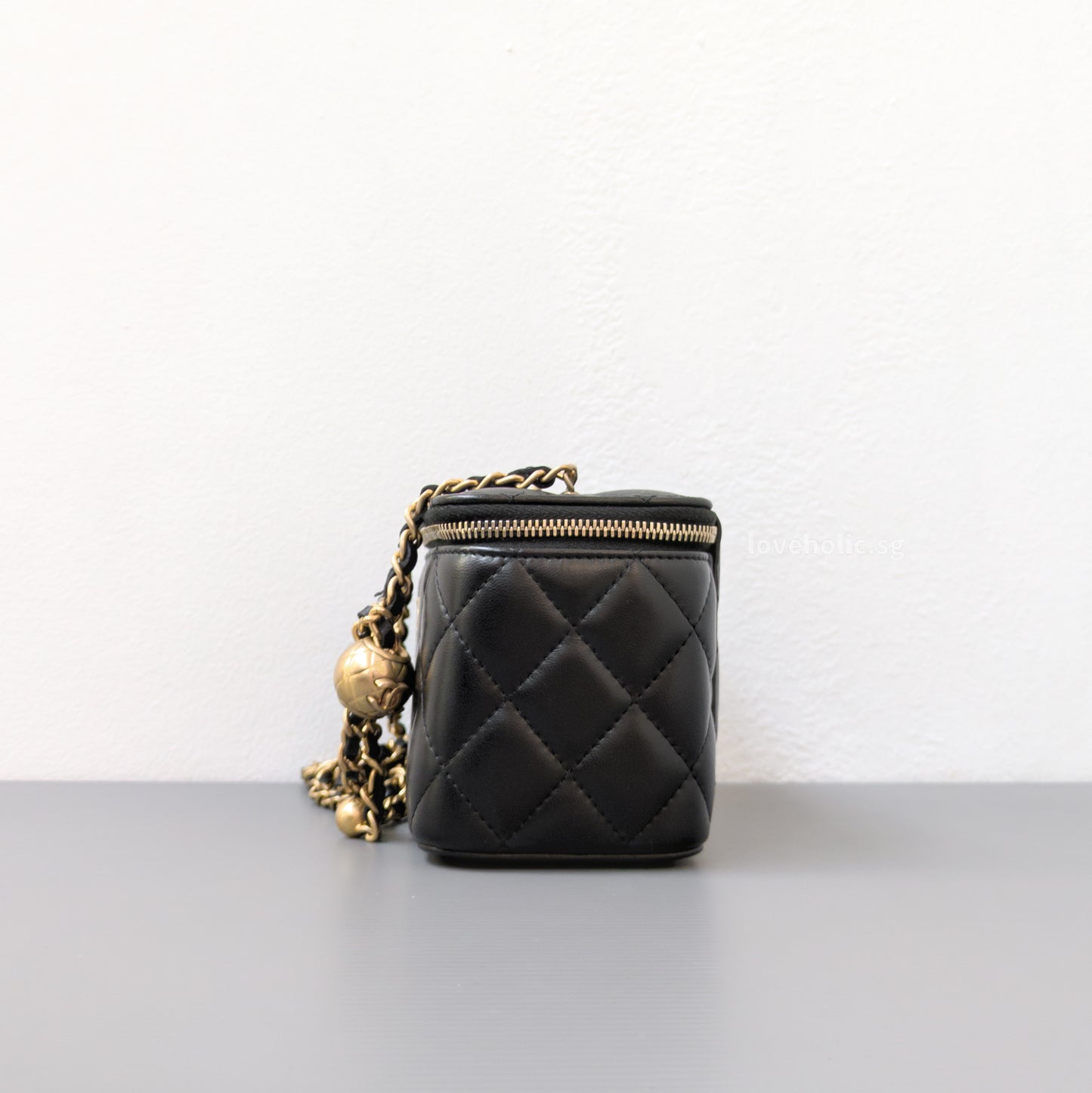 Chanel Pearl Crush Vanity Bag on Chain 22B Black Lambskin Gold Hardware-side