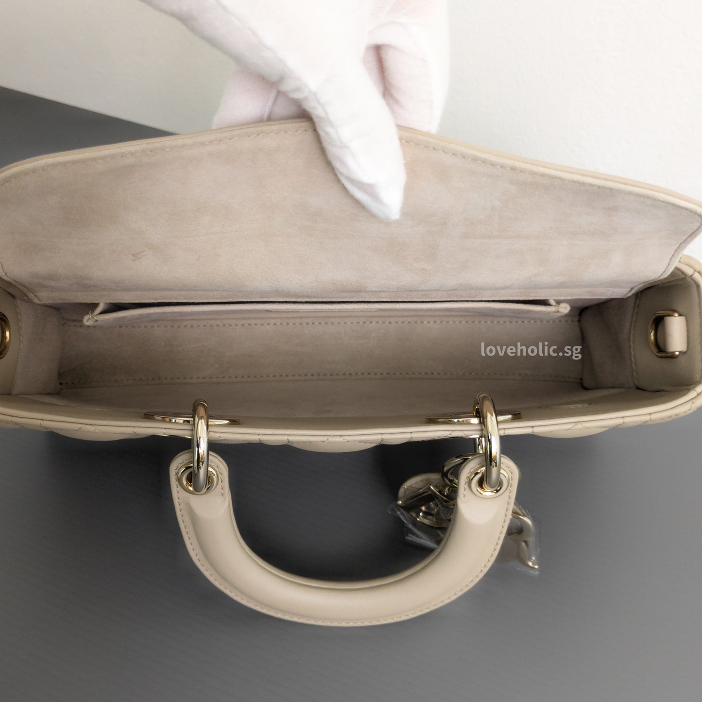 Dior Lady D-Joy Medium | Beige Lambskin Light Gold Hardware-details