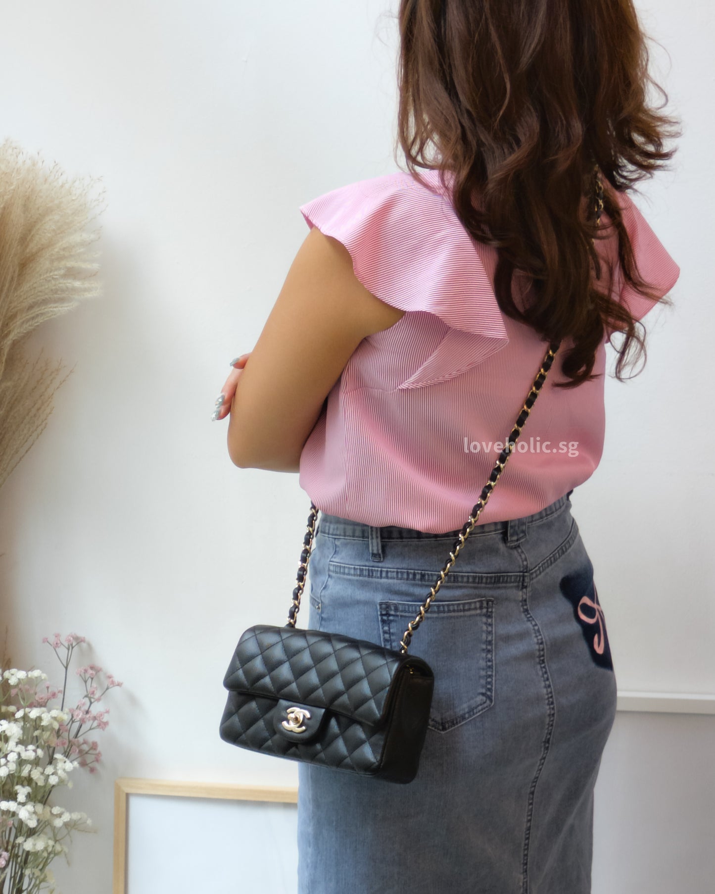 Mini Rectangle 17B Black Caviar Light Gold Hardware