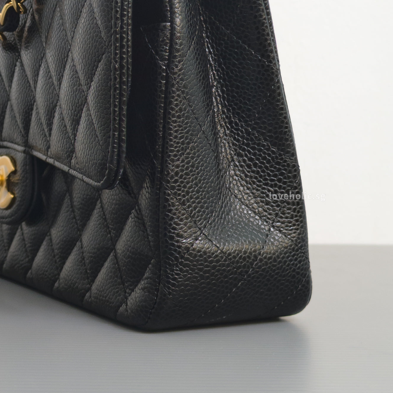Chanel Classic Flap Medium | Black Caviar Gold Hardware-details