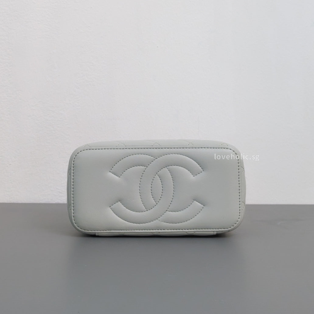 Chanel Pearl Crush Vanity Bag on Chain 23C Light Grey Lambskin Brushed Gold Hardware-details