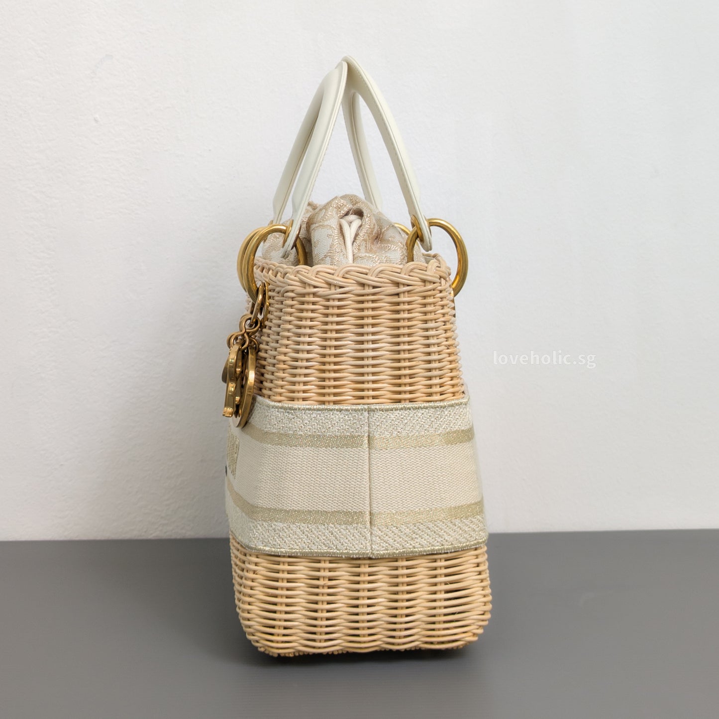 Dior Lady Dior Medium | Beige Oblique Natural Wicker Brushed Gold Hardware-details