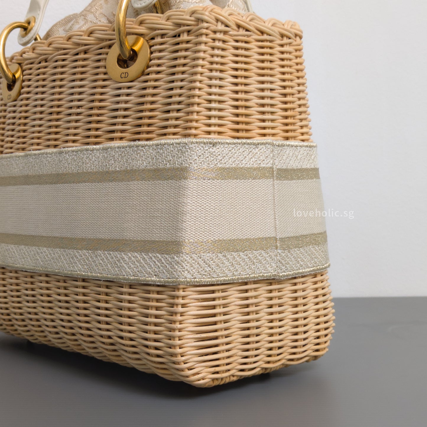 Dior Lady Dior Medium | Beige Oblique Natural Wicker Brushed Gold Hardware-details