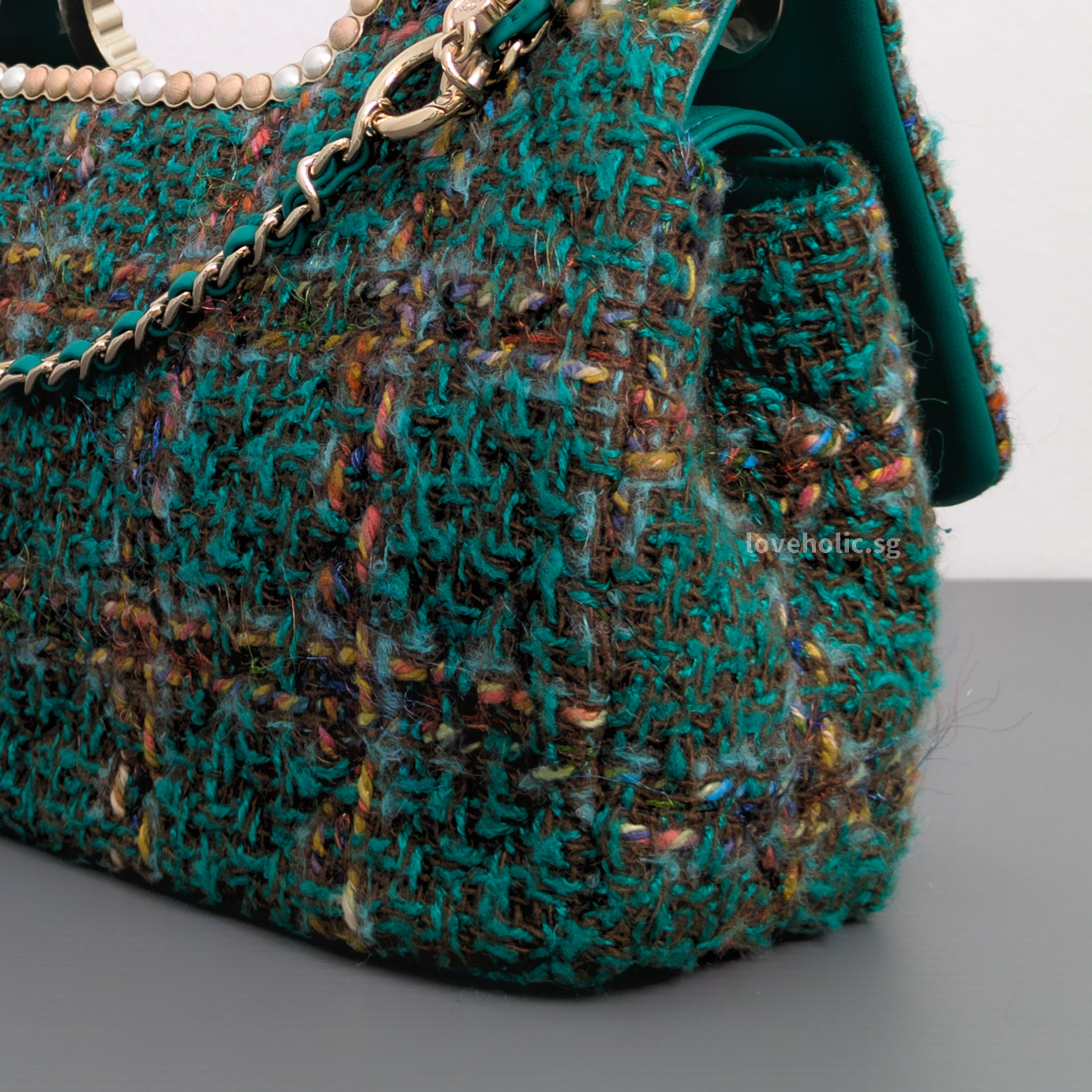 Chanel Flap Bag Metiers d'Art | Paris-Dakar Green Tweed Gold Hardware-details