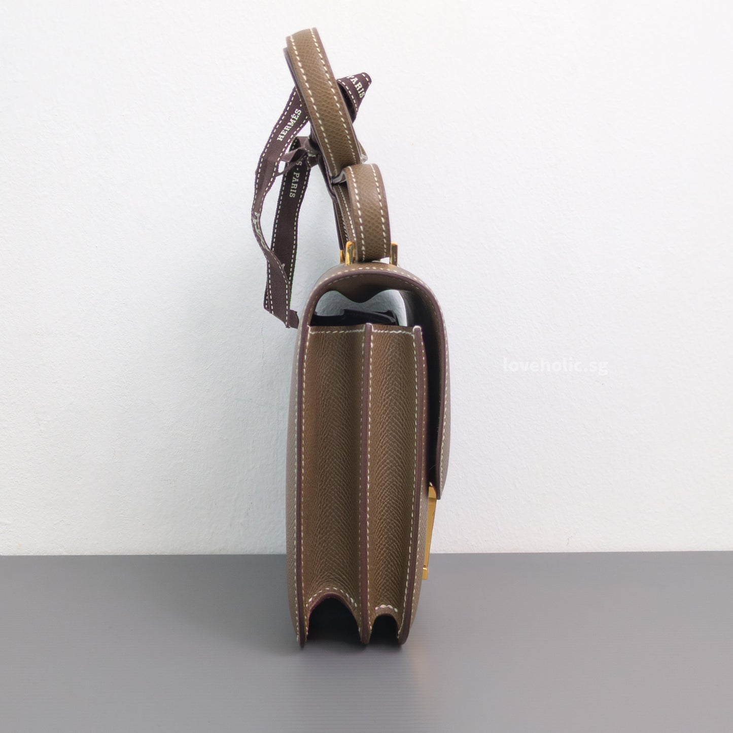Hermes Constance 18 Mini | Etoupe Epsom Gold Hardware-side
