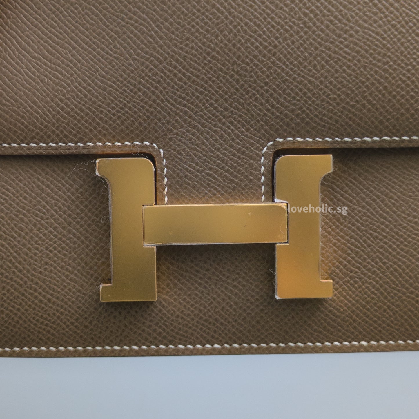 Hermes Constance 18 Mini | Etoupe Epsom Gold Hardware-details