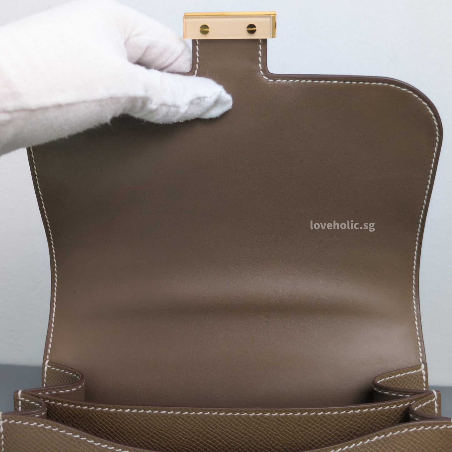 Hermes Constance 18 Mini | Etoupe Epsom Gold Hardware-details