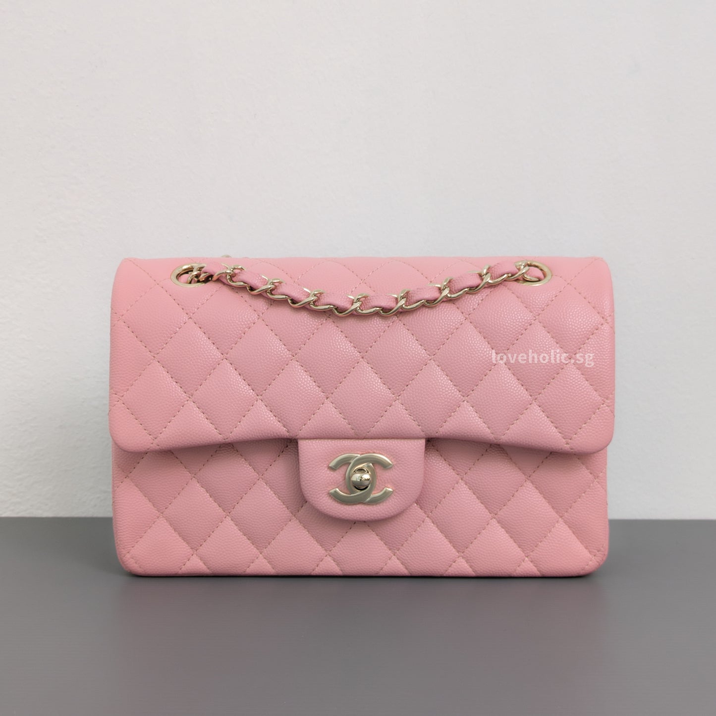 Classic Flap Small | 22C Sakura Pink Caviar Light Gold Hardware