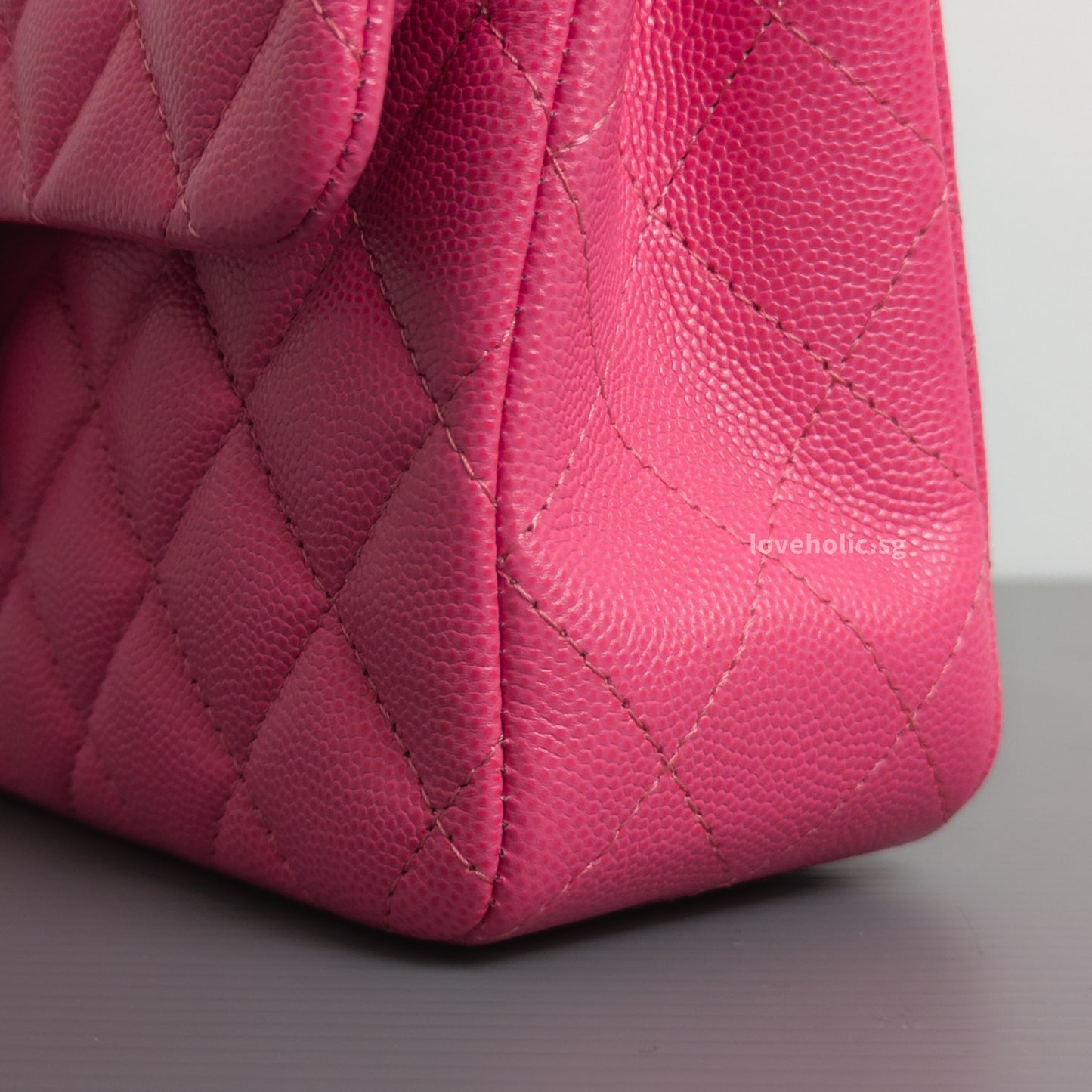 Classic Flap Small | 20S Bubblegum Pink Caviar Light Gold Hardware