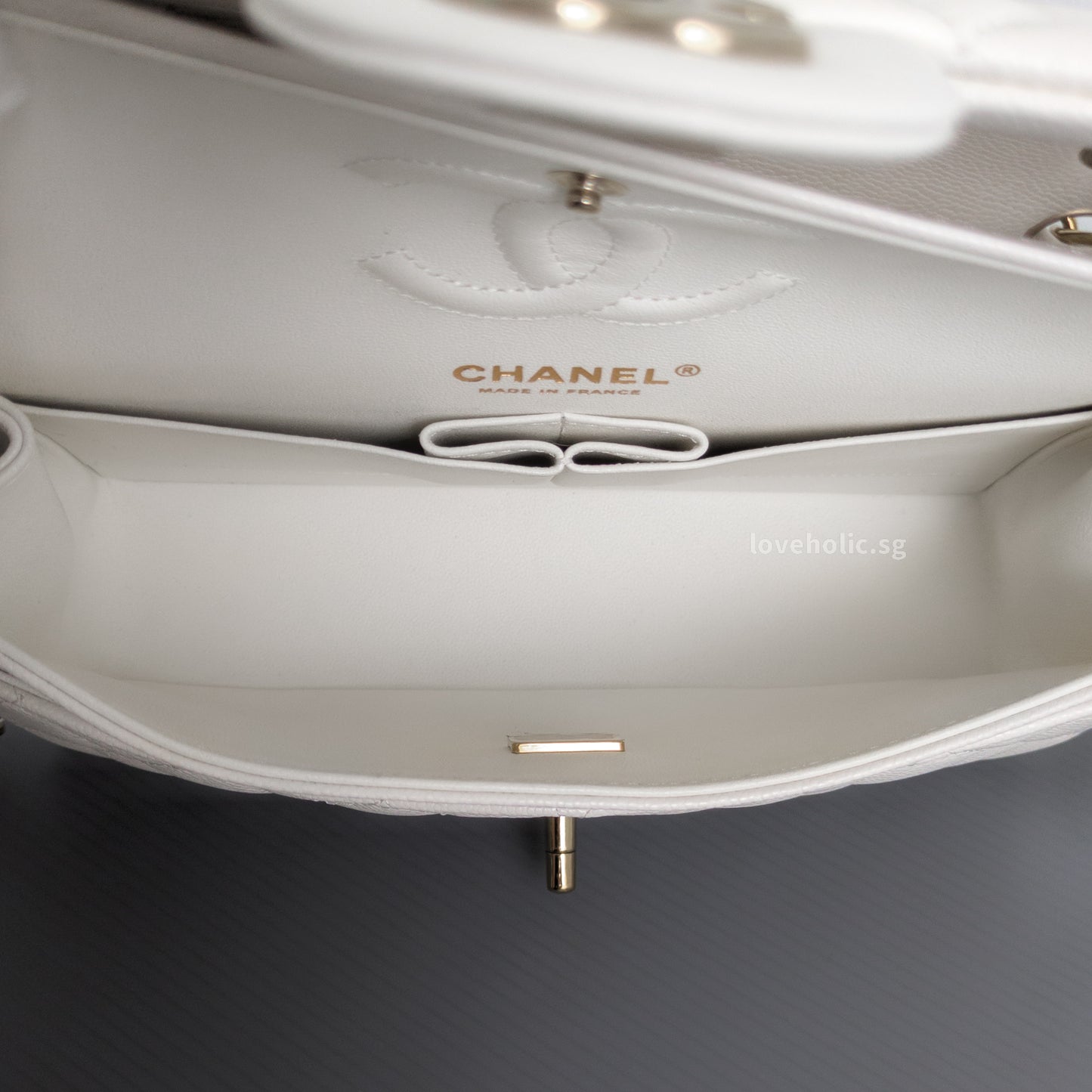 Classic Flap Small | White Caviar Light Gold Hardware