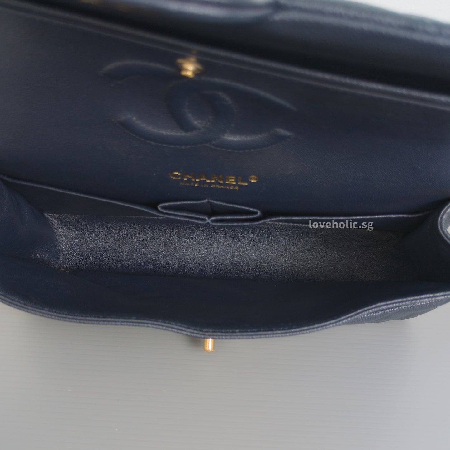 Chanel Classic Flap Medium | Midnight Blue Caviar Light Gold Hardware-details