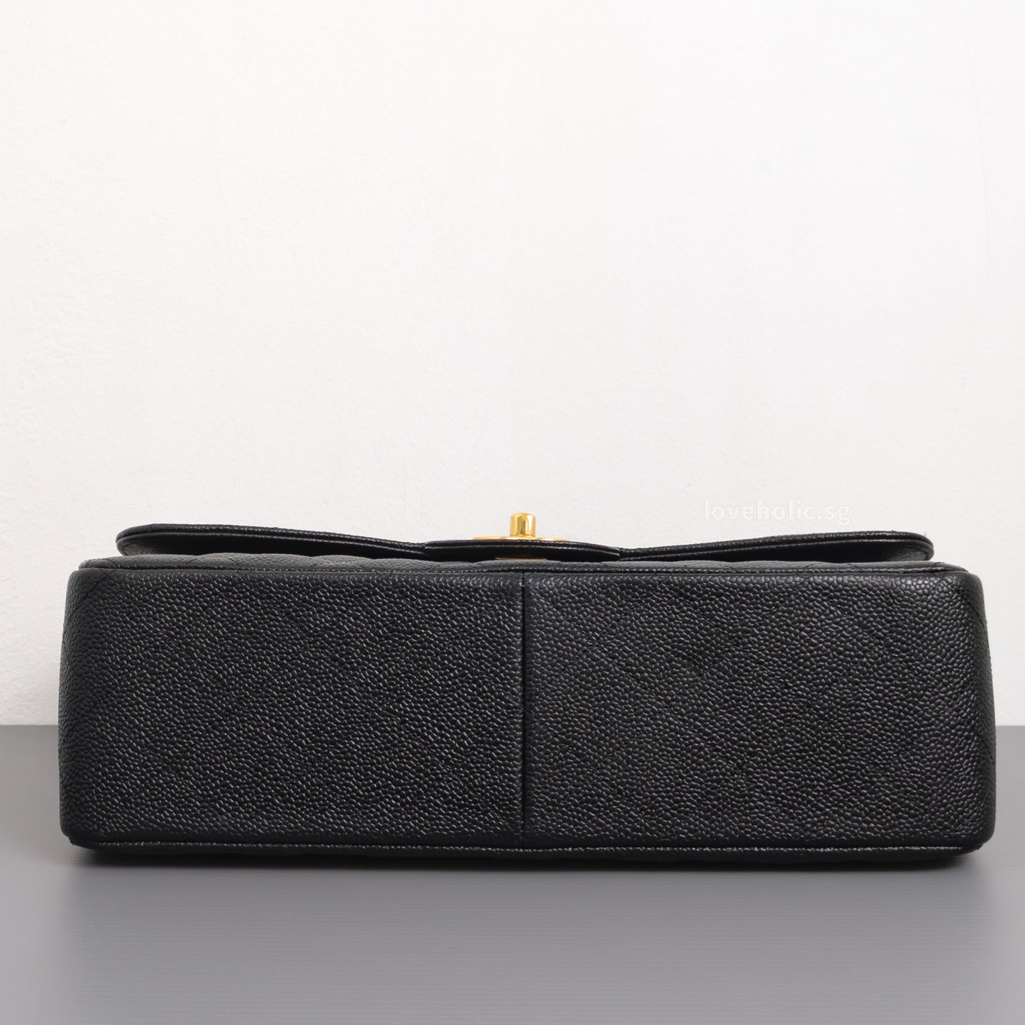 Chanel Classic Flap Jumbo | Black Caviar Gold Hardware-details