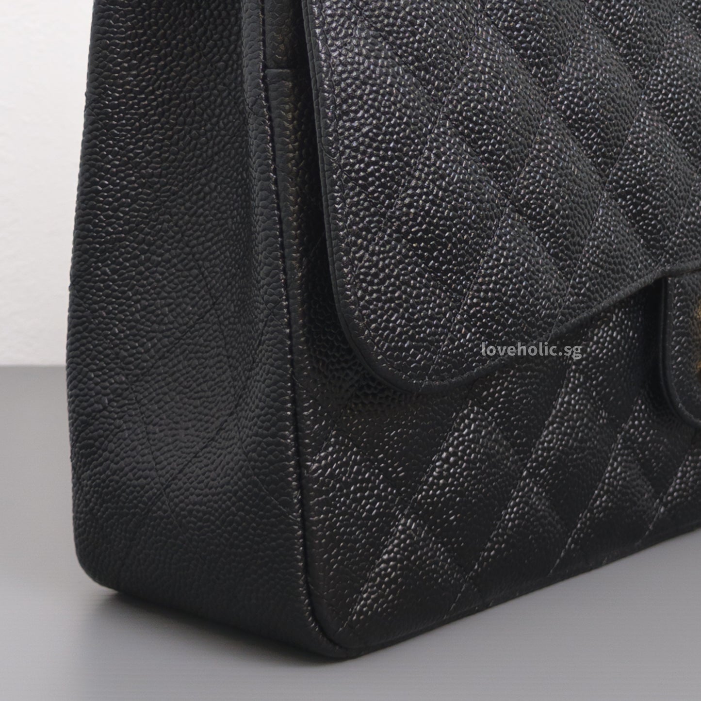 Chanel Classic Flap Jumbo | Black Caviar Gold Hardware-details