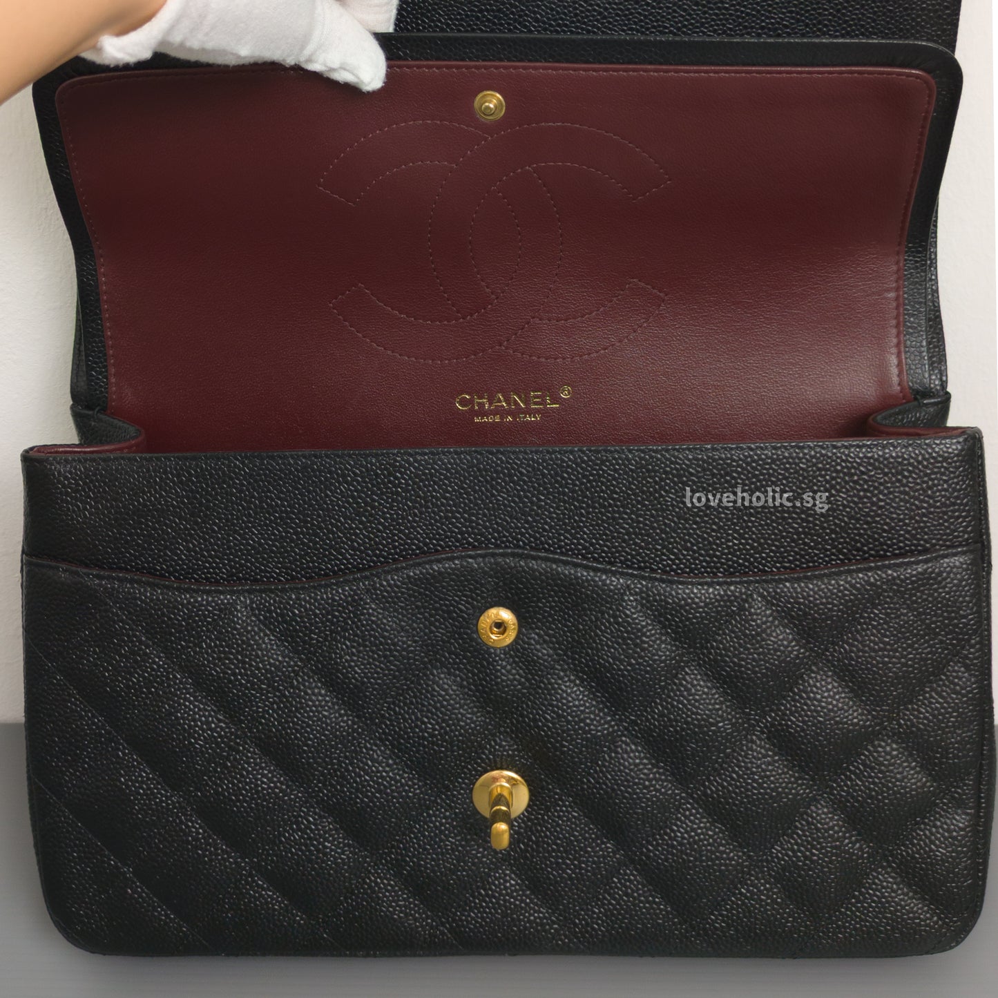 Chanel Classic Flap Jumbo | Black Caviar Gold Hardware-details