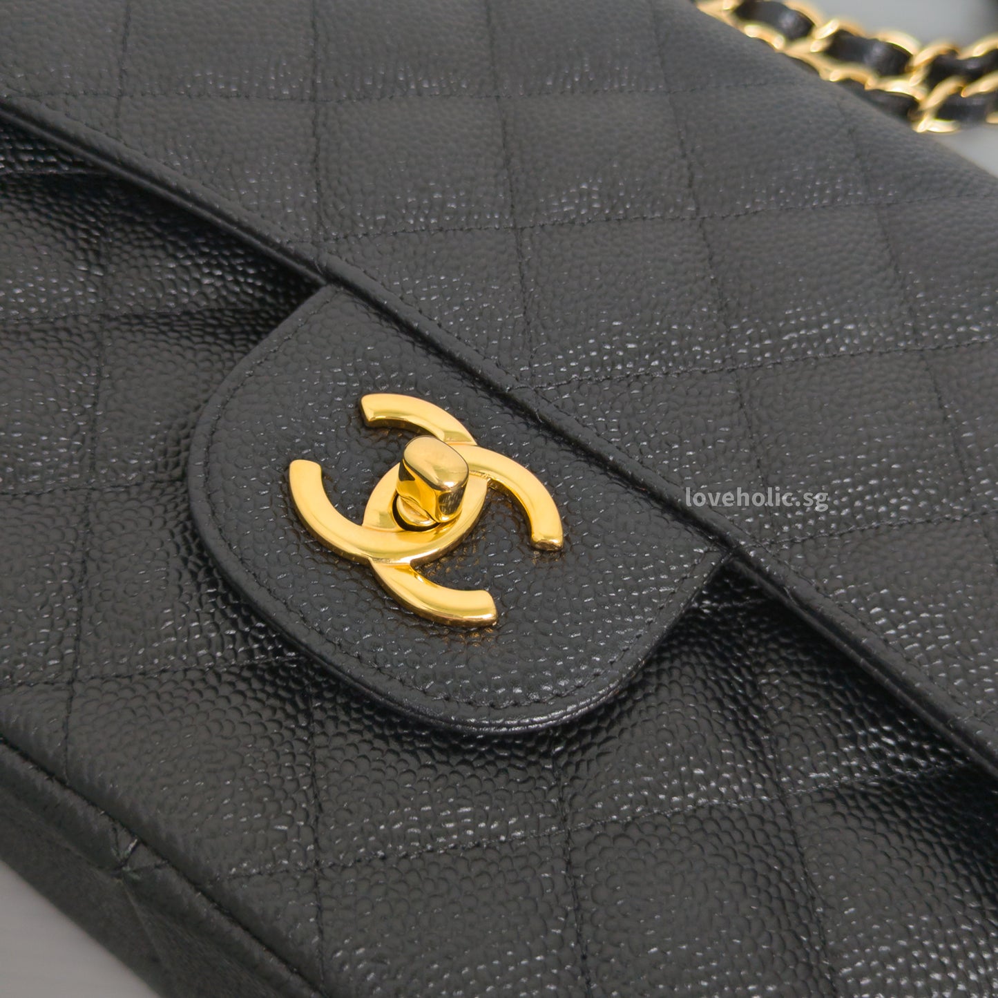 Chanel Classic Flap Jumbo | Black Caviar Gold Hardware-details