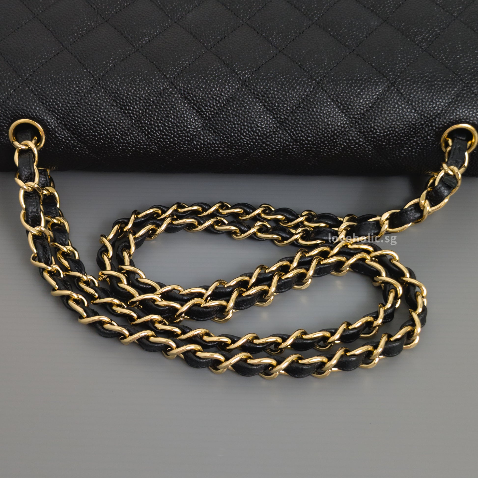 Chanel Classic Flap Jumbo | Black Caviar Gold Hardware-details