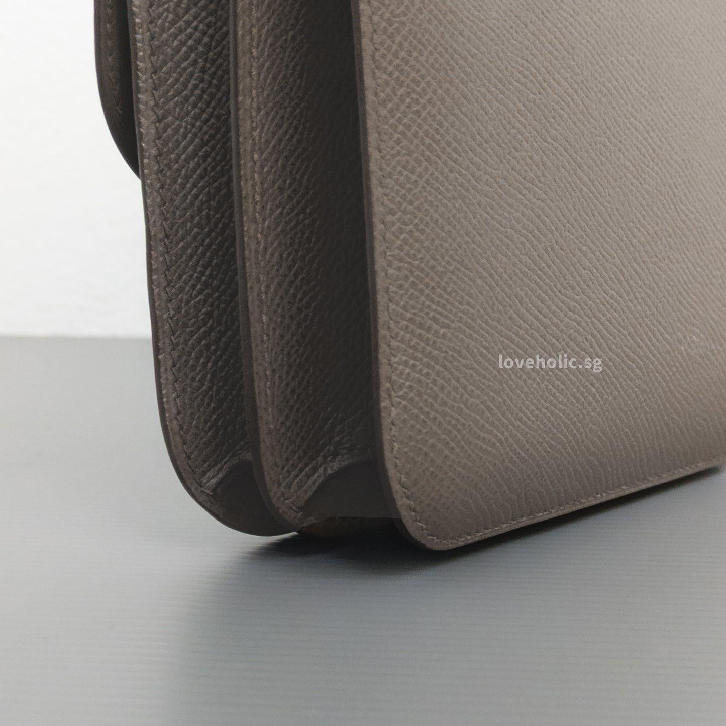 Constance 18 Mini | Etain Epsom Gold Hardware