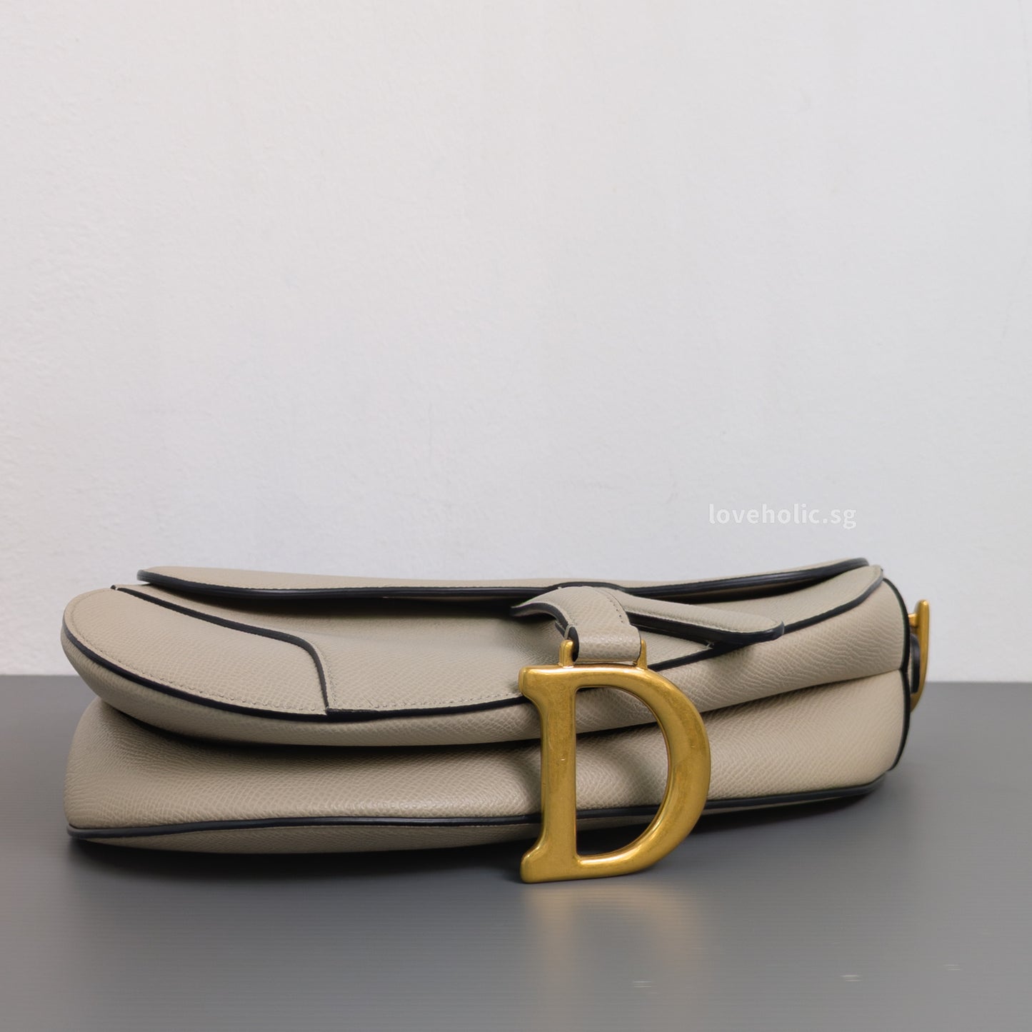 Dior Saddle Beige Grained Calfskin Brushed Gold Hardware-details