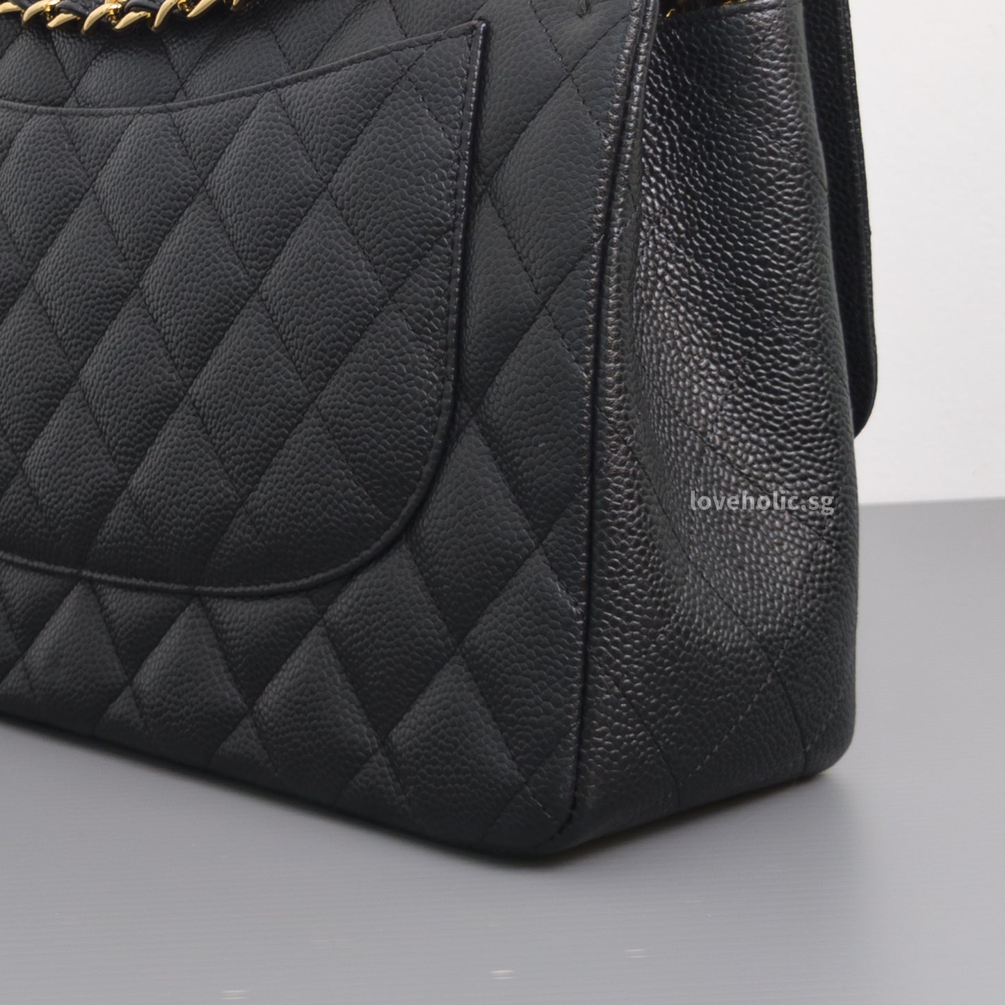 Chanel Classic Flap Jumbo | Black Caviar Gold Hardware-details