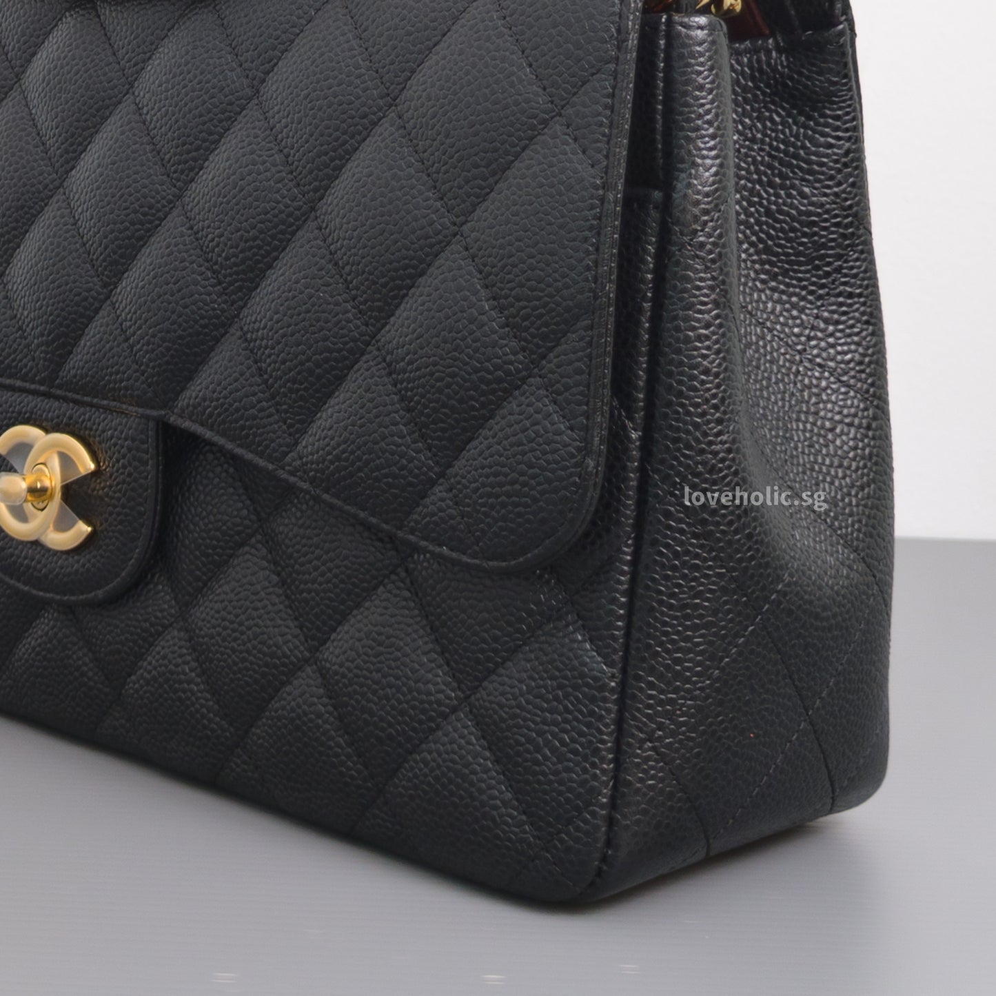 Chanel Classic Flap Jumbo | Black Caviar Gold Hardware-details