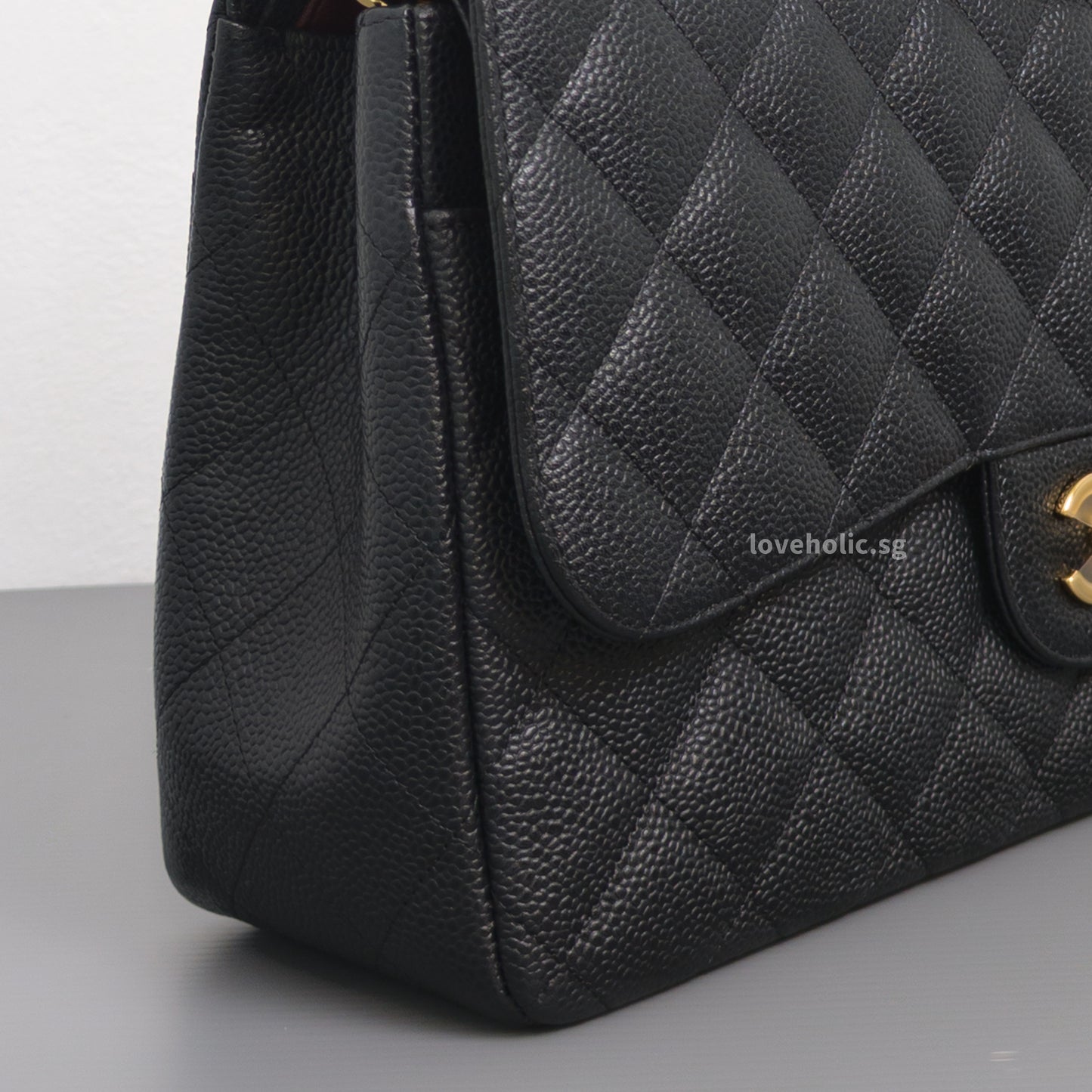 Chanel Classic Flap Jumbo | Black Caviar Gold Hardware-details