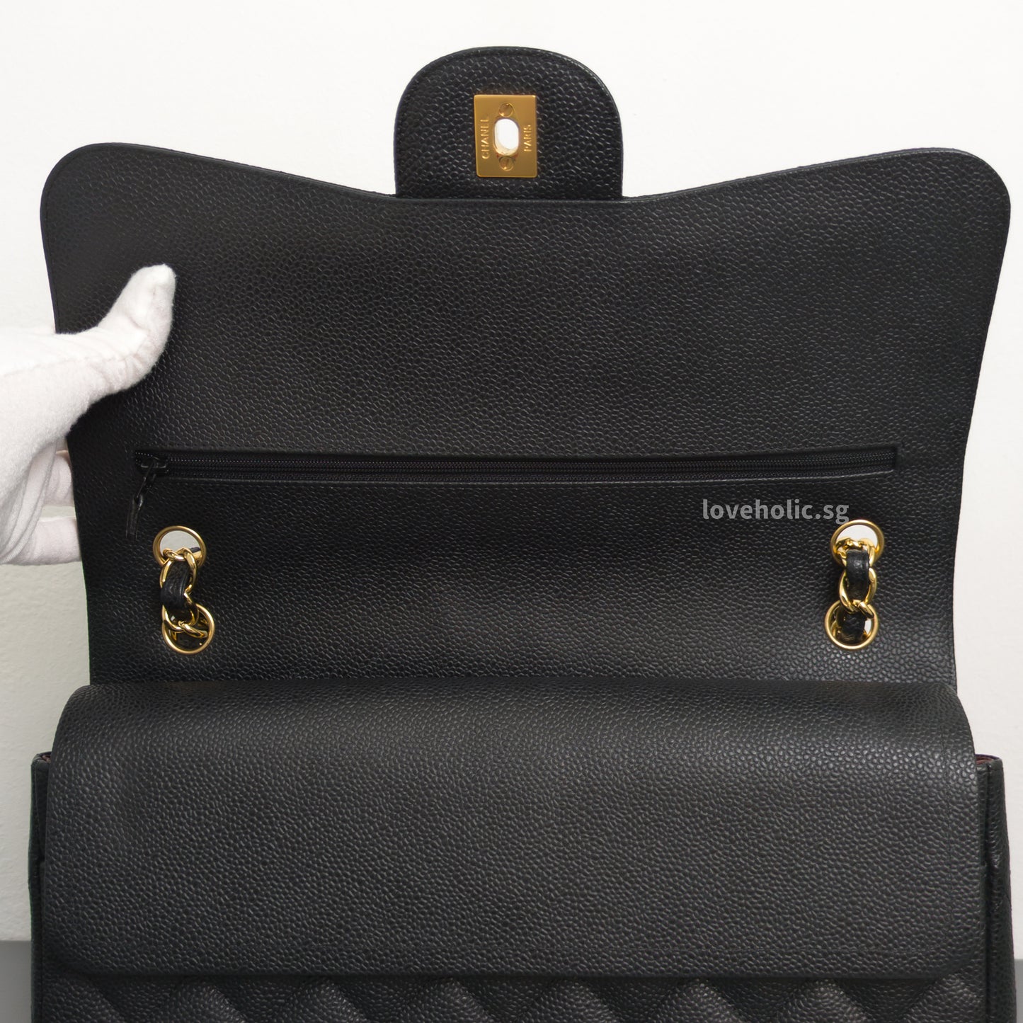 Chanel Classic Flap Jumbo | Black Caviar Gold Hardware-details