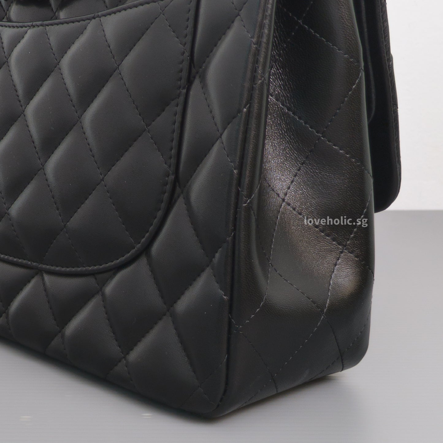 Chanel Classic Flap Jumbo | Black Lambskin Silver Hardware-details