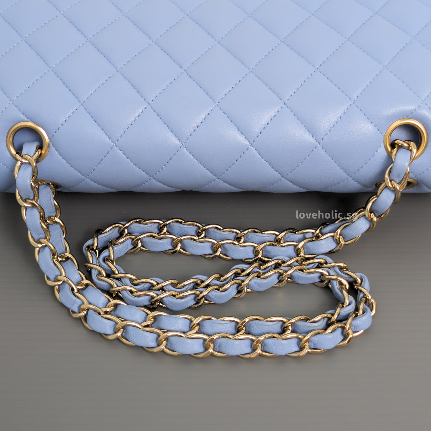 Chanel Classic Flap Medium | 21C Sky Blue Lambskin Light Gold Hardware-details