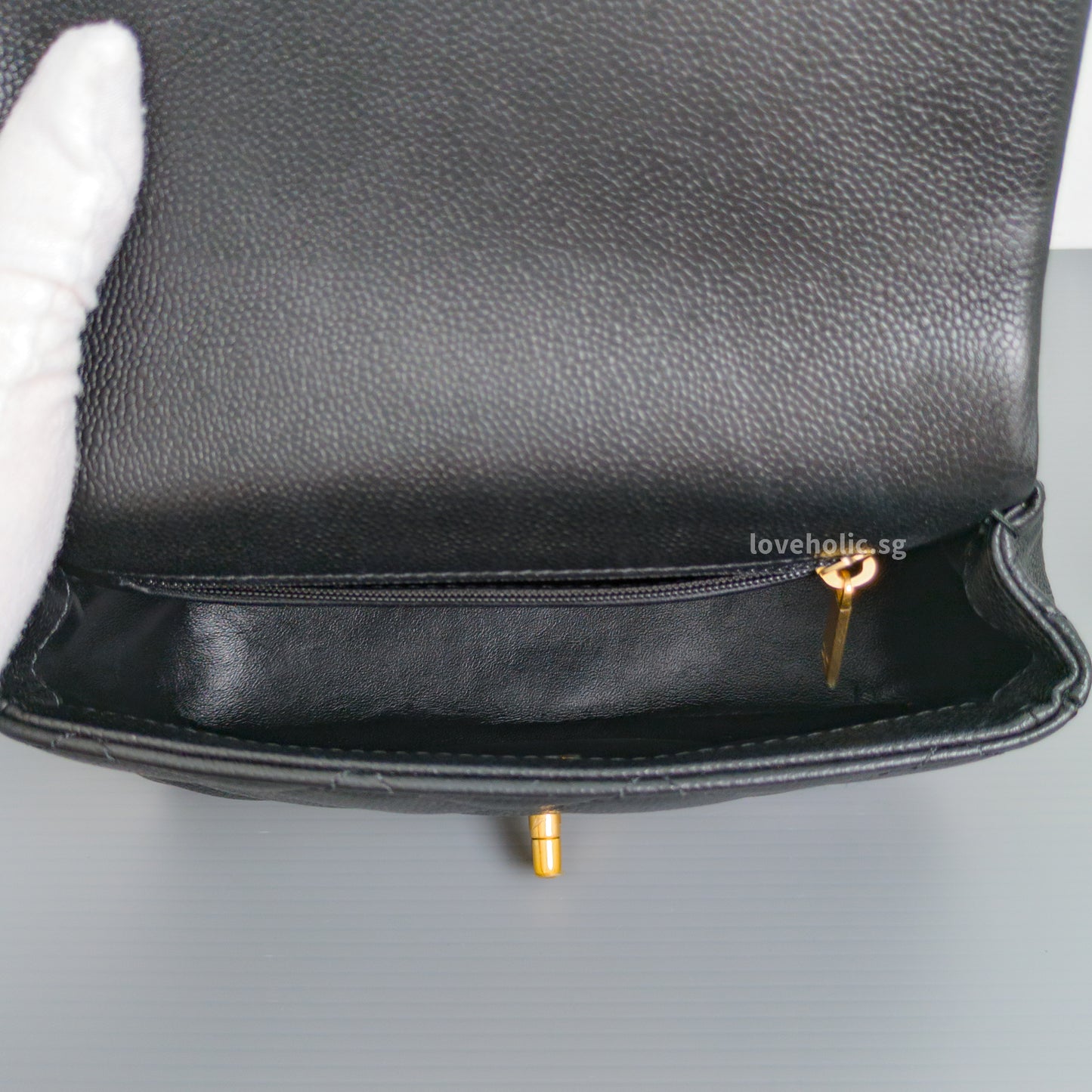 Chanel Flap Bag 23P Mini Heart Crush | Black Caviar Brushed Gold Hardware-details