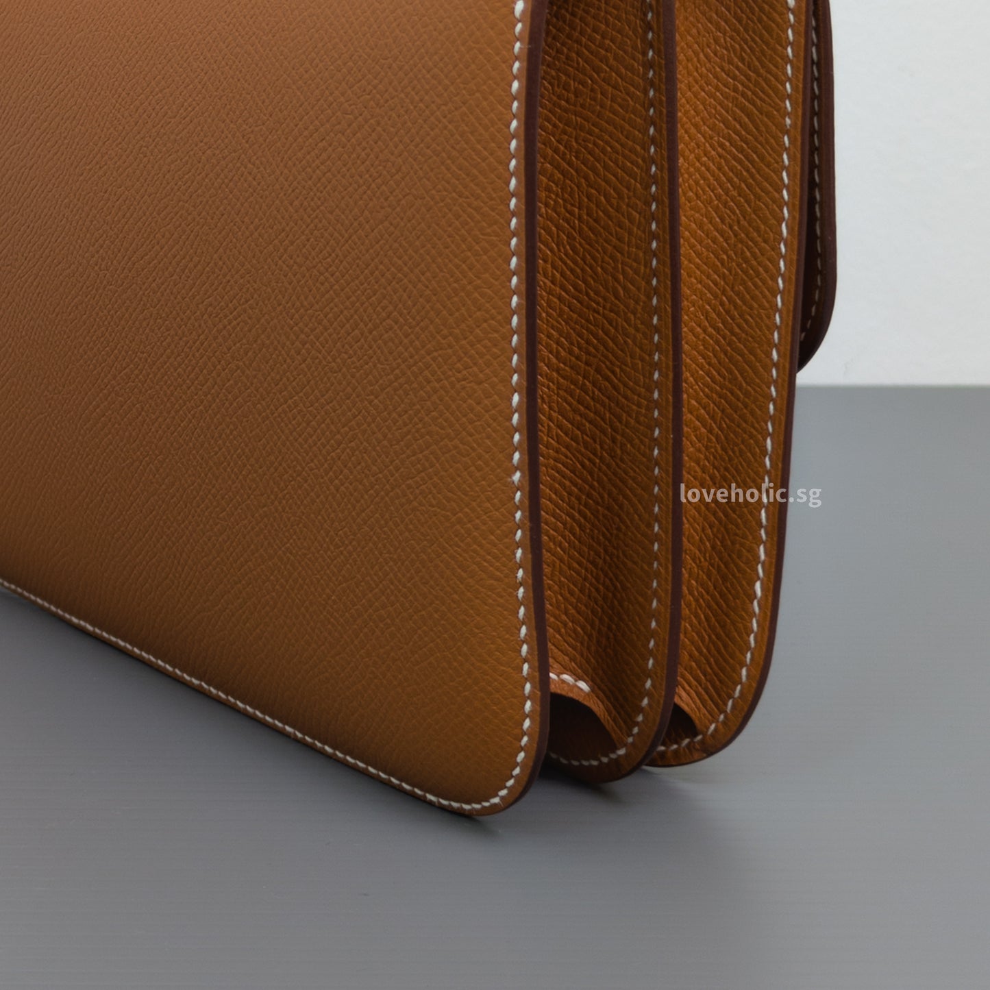 Hermes Constance 18 Mini | Gold Epsom Palladium Hardware-details