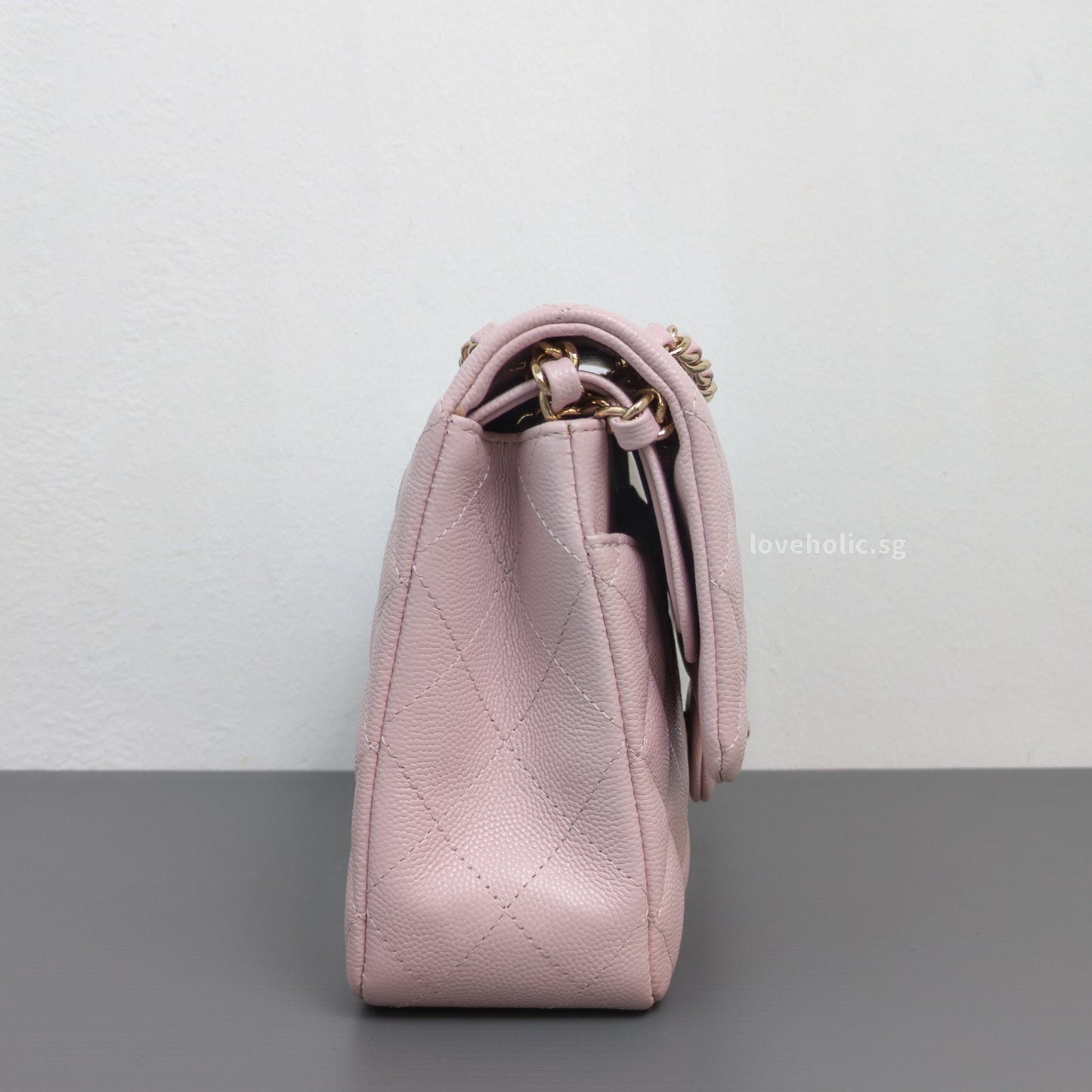 Chanel Classic Flap Medium | 21C Rose Claire Caviar Light Gold Hardware-details