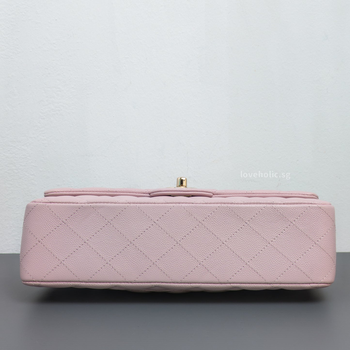 Chanel Classic Flap Medium | 21C Rose Claire Caviar Light Gold Hardware-details