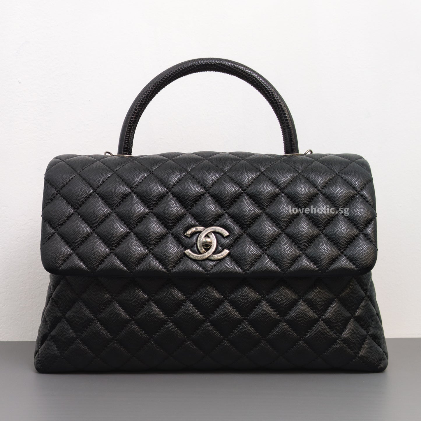Chanel Coco Handle Large with Lizard Handle | Black Caviar Ruthenium Hardware-front1