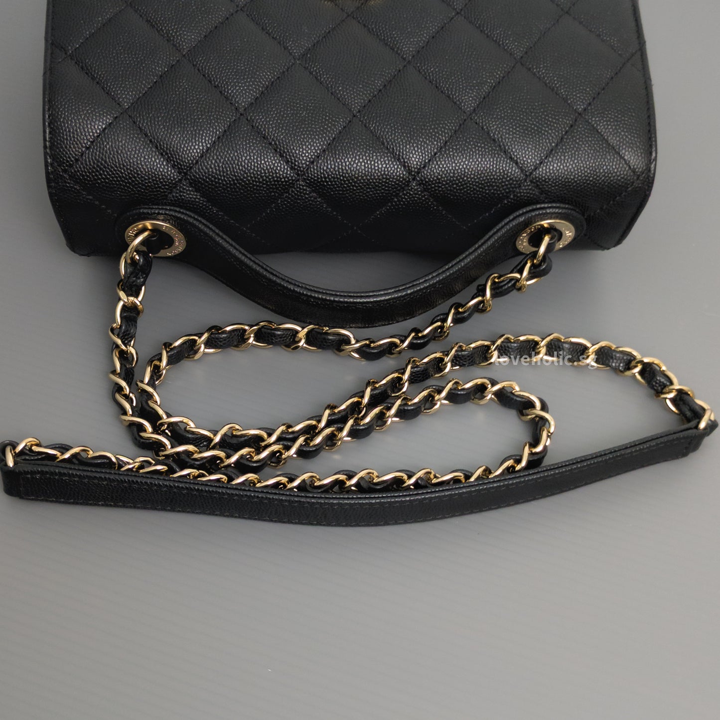 Chanel Business Affinity Flap Bag with Handle Medium | Black Caviar Light Gold Hardware-details