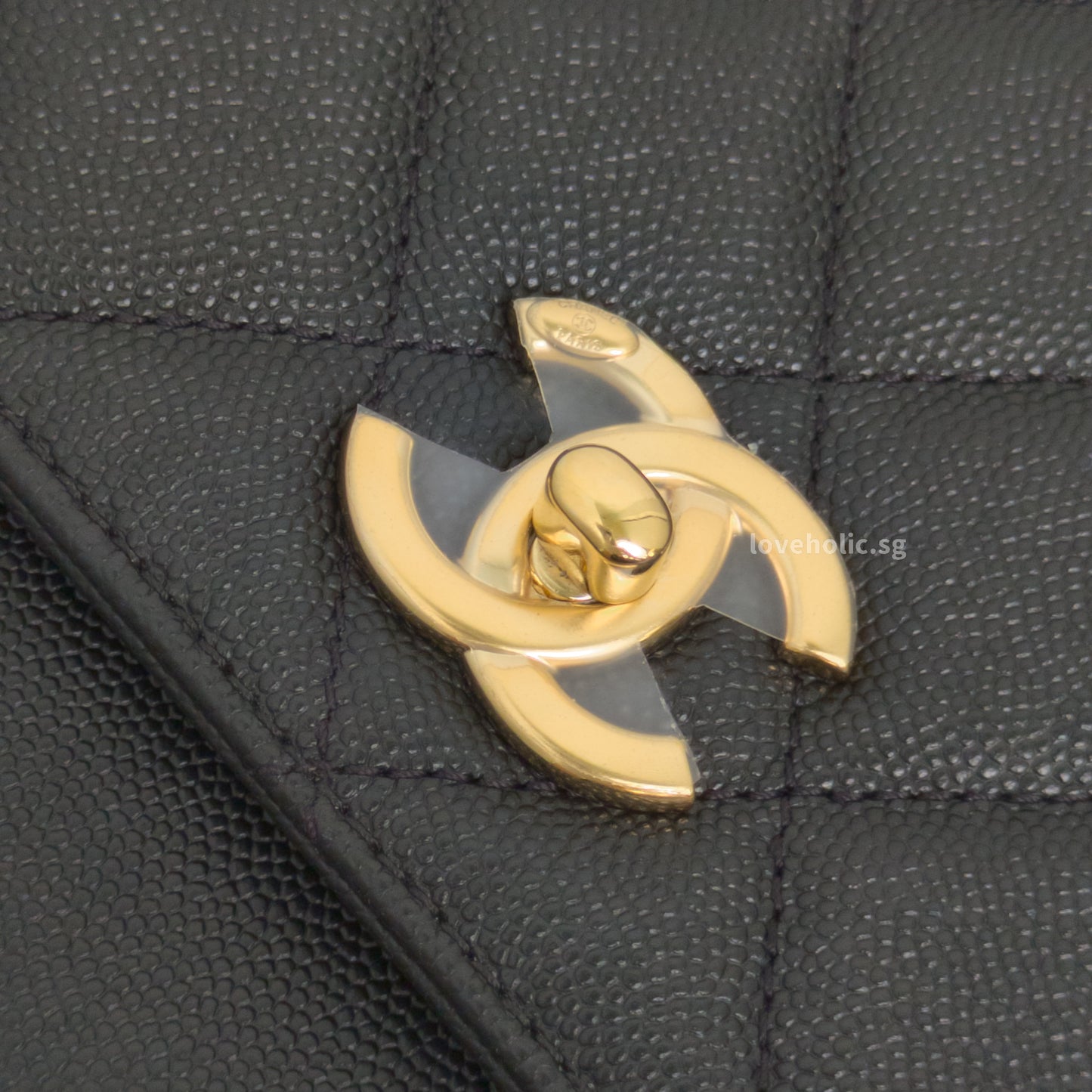 Chanel Business Affinity Flap Bag with Handle Medium | Black Caviar Light Gold Hardware-details